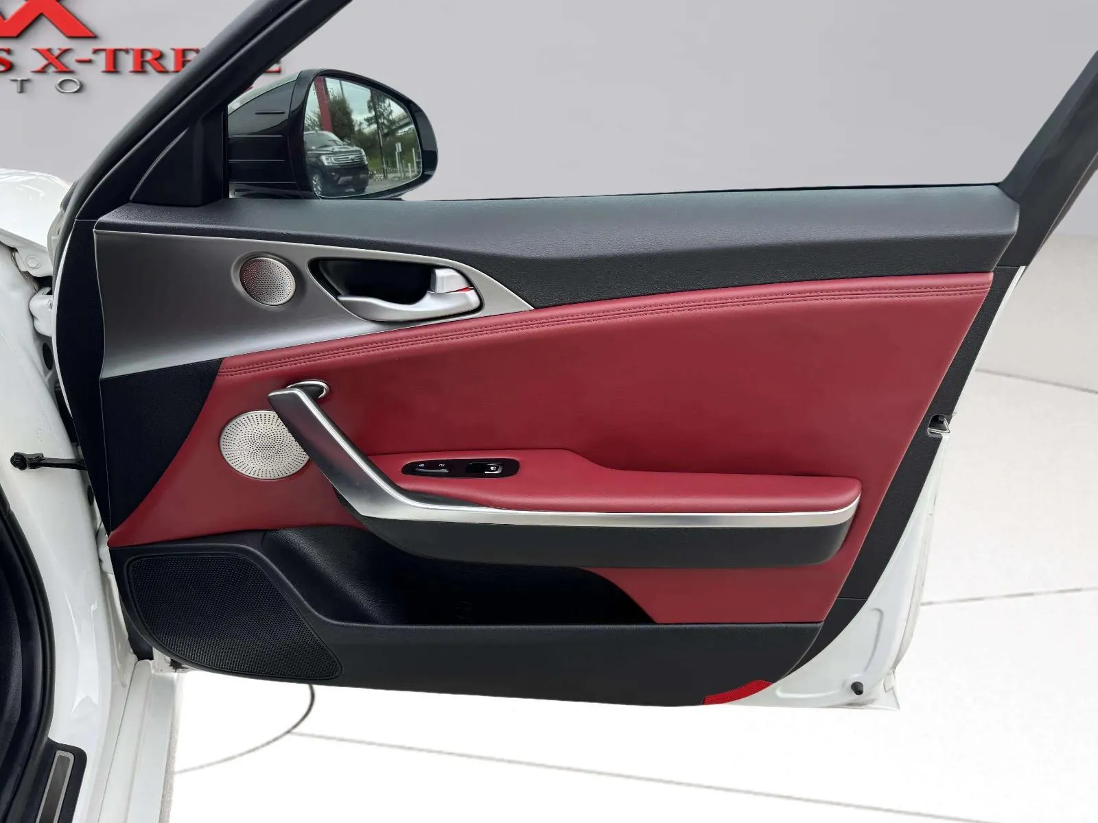Kia Stinger photo 40