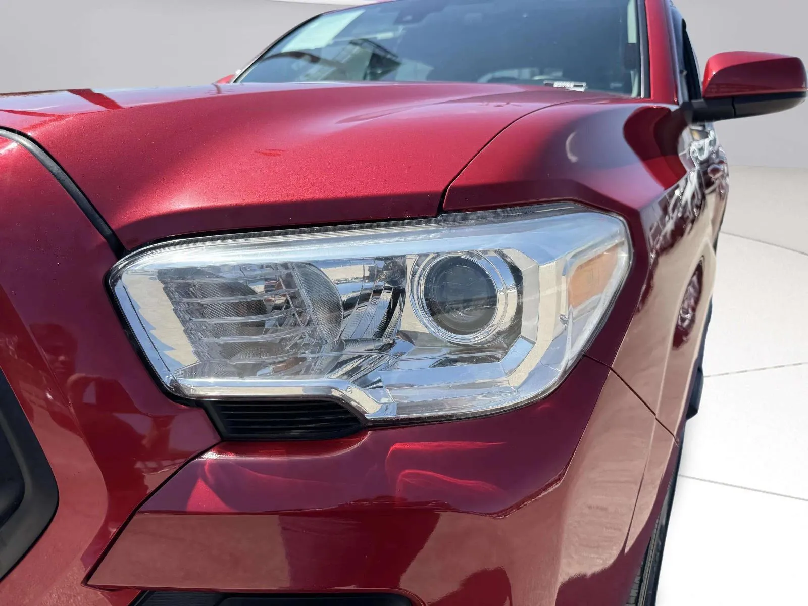Toyota Tacoma photo 13