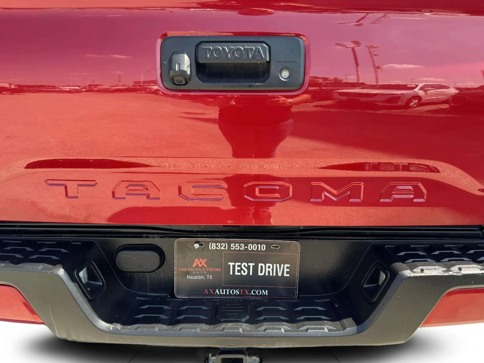 Toyota Tacoma photo 16