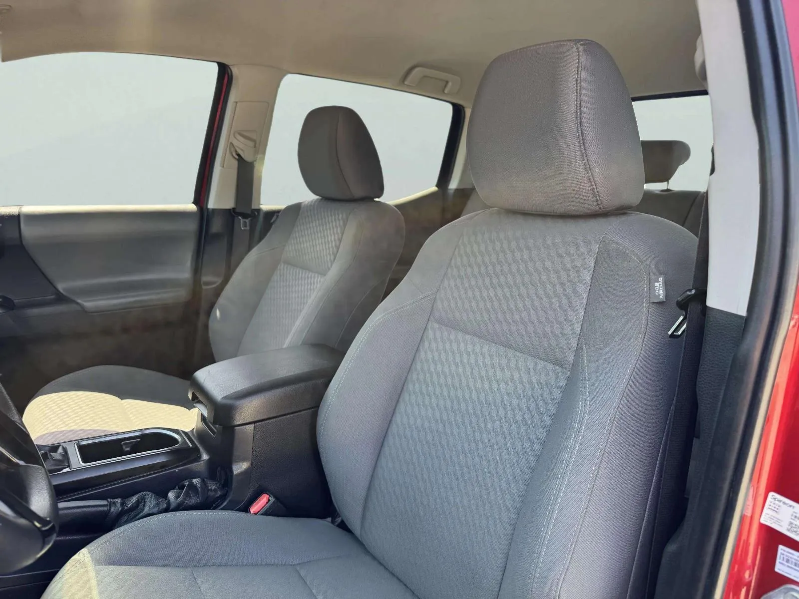 Toyota Tacoma photo 21