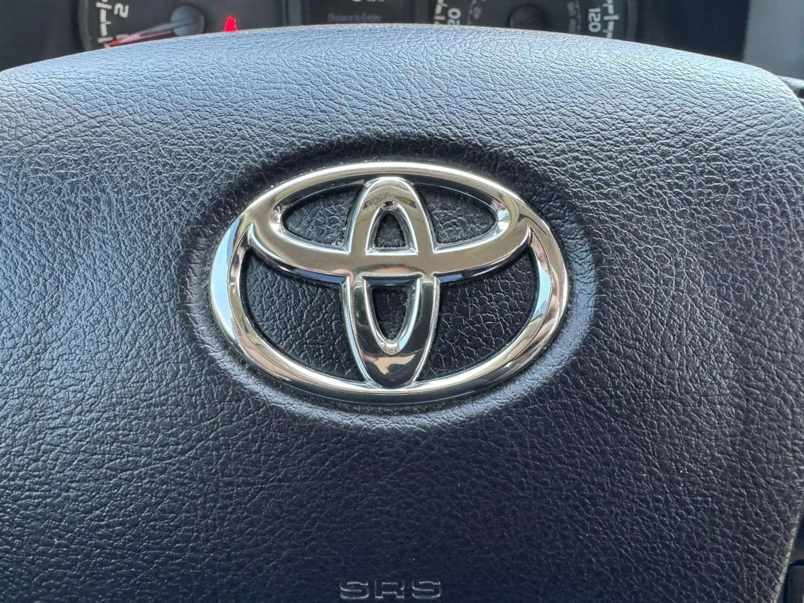 Toyota Tacoma photo 29