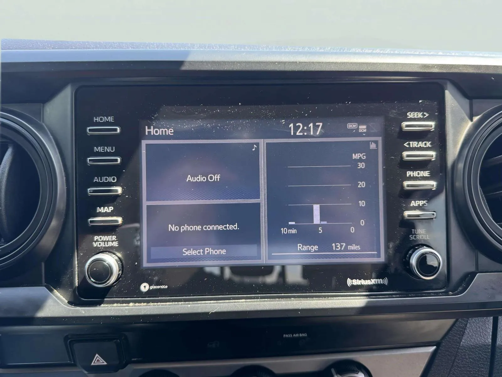 Toyota Tacoma photo 32
