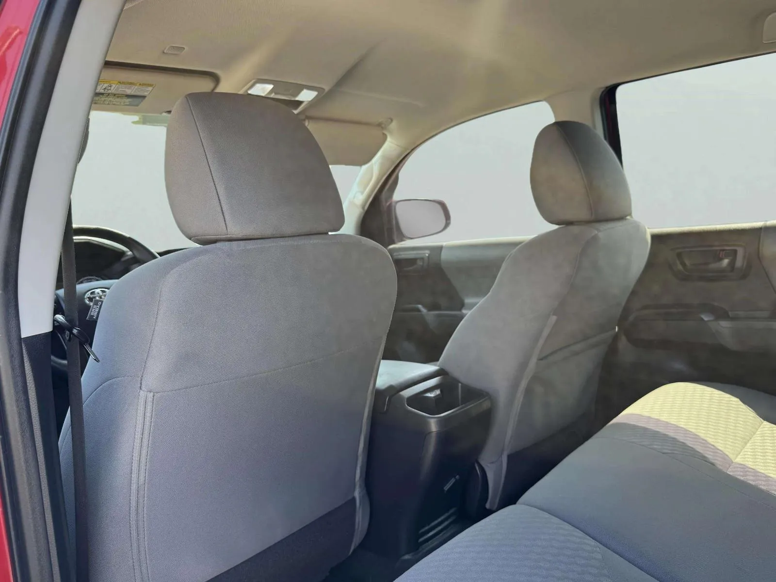 Toyota Tacoma photo 40