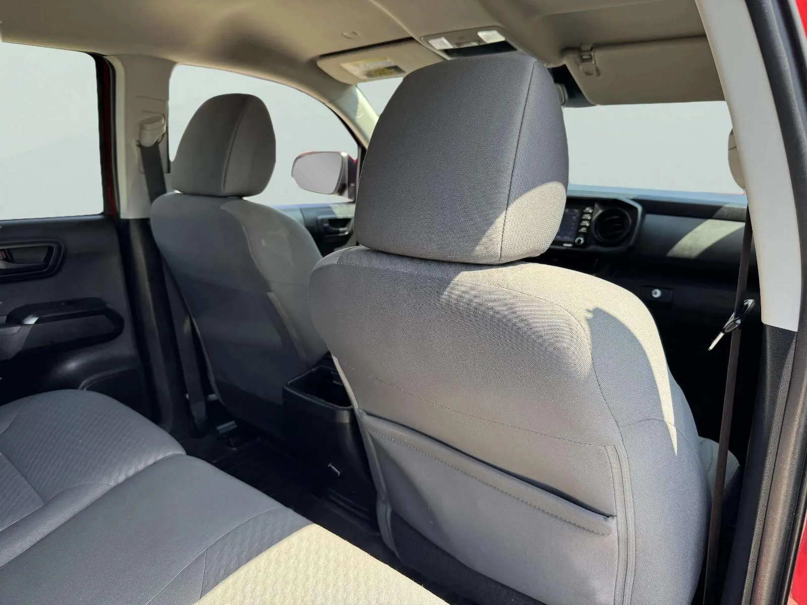 Toyota Tacoma photo 49