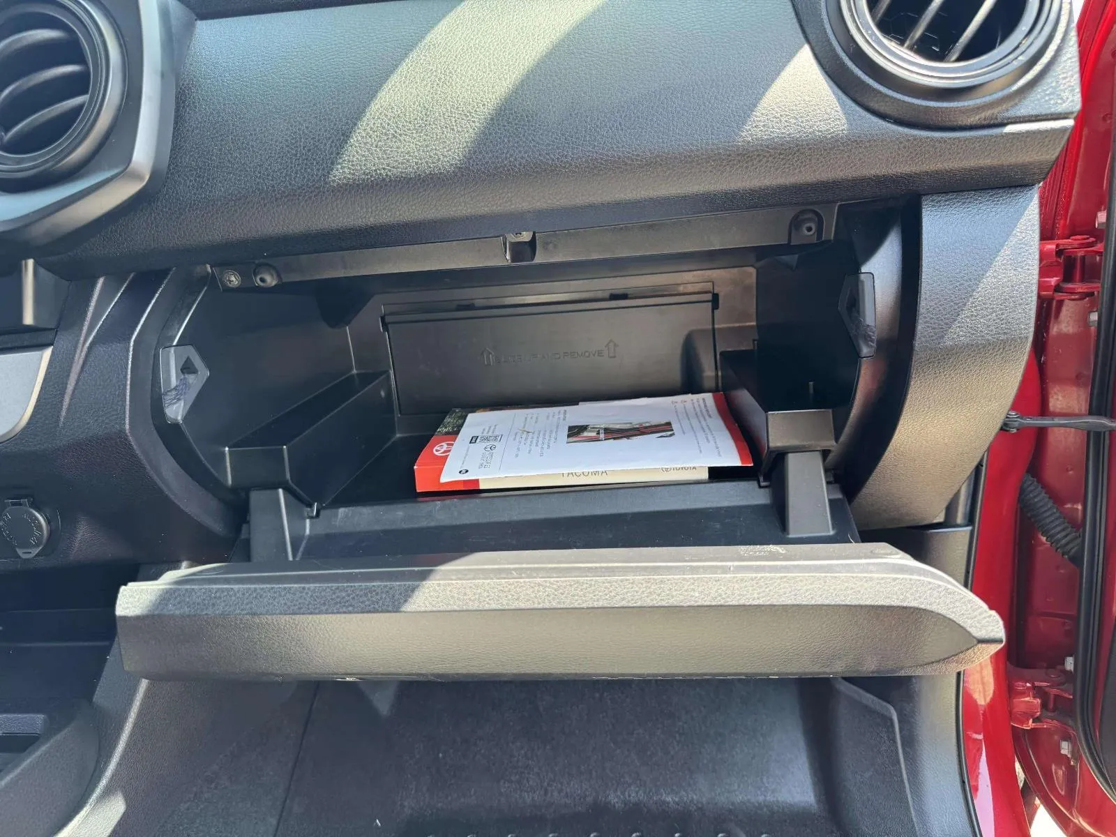 Toyota Tacoma photo 59