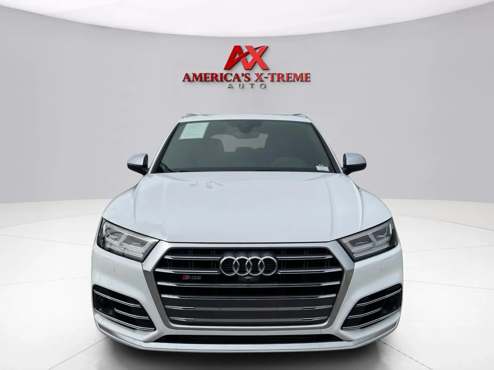 Audi SQ5 photo 8