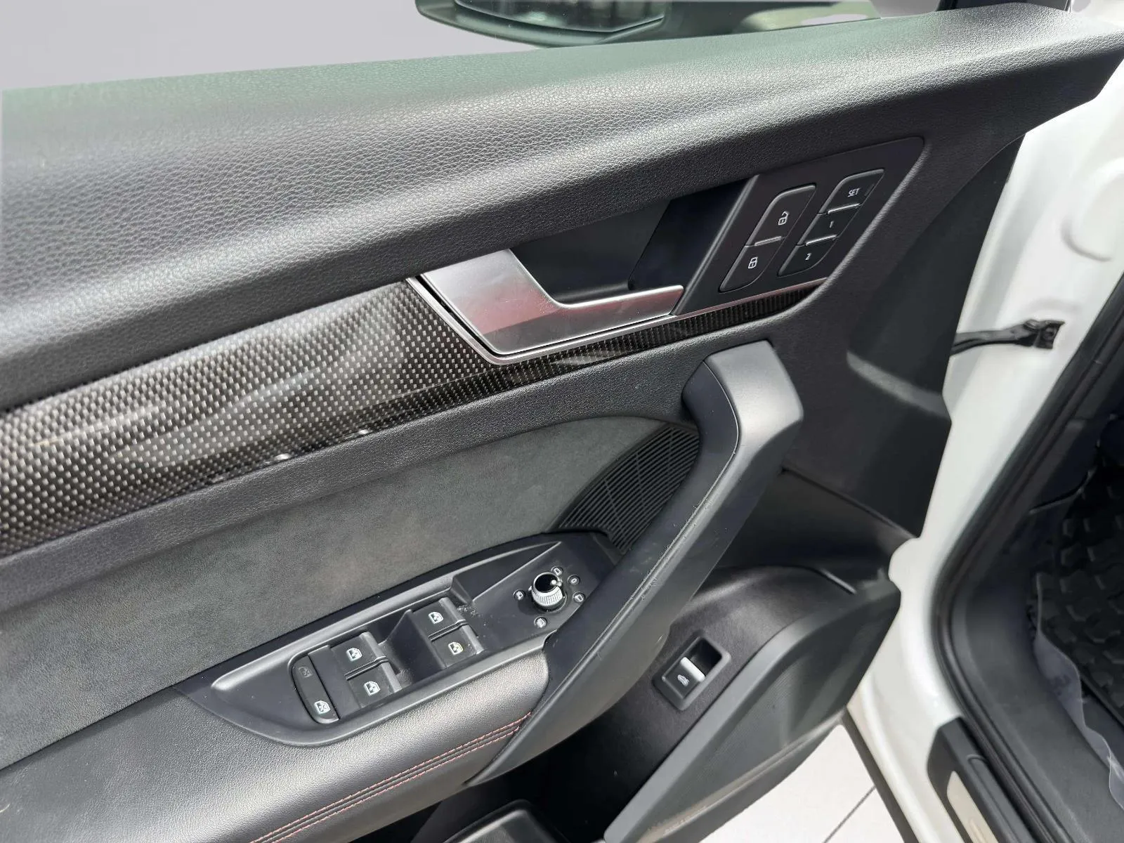 Audi SQ5 photo 20