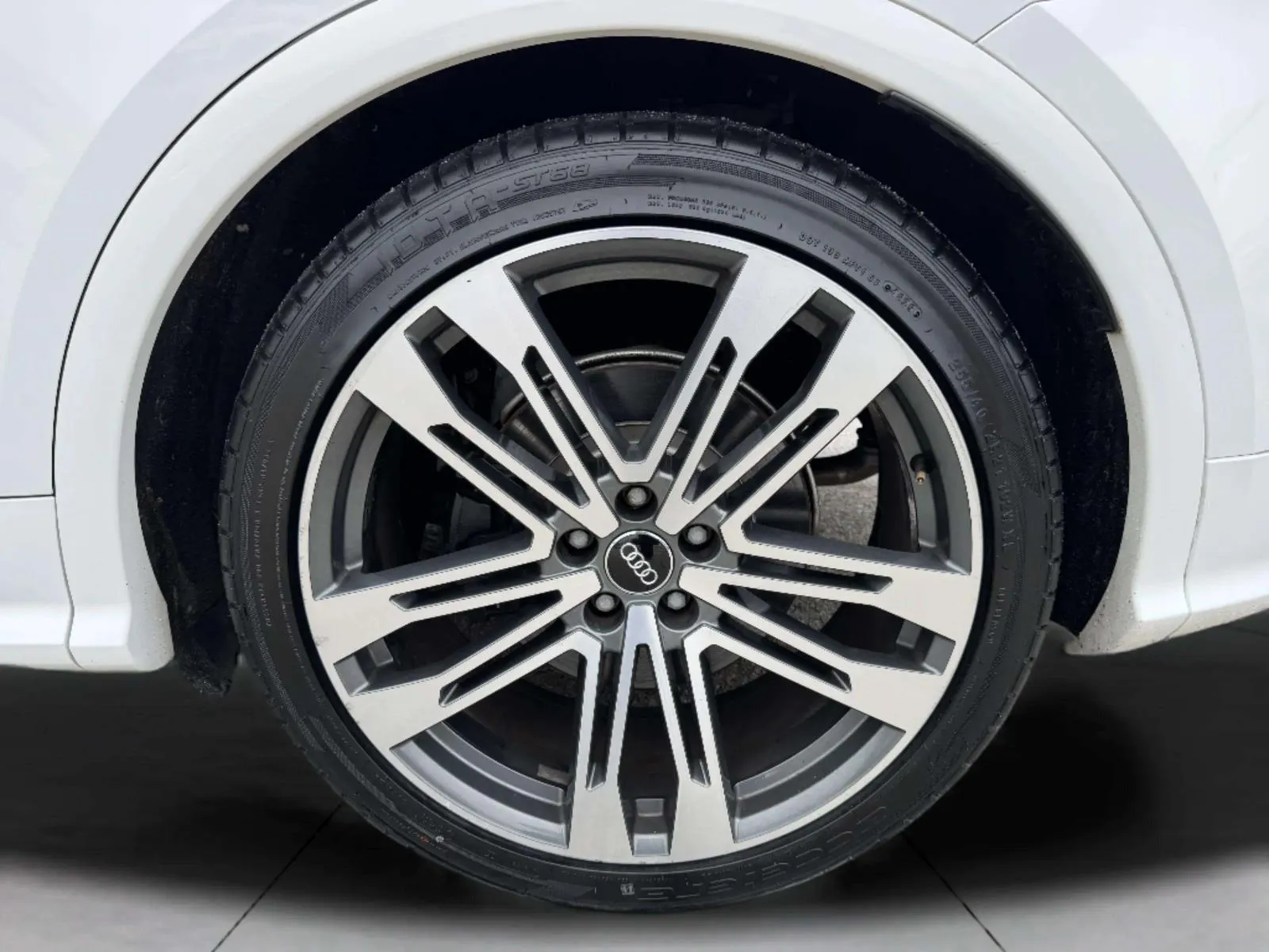 Audi SQ5 photo 60