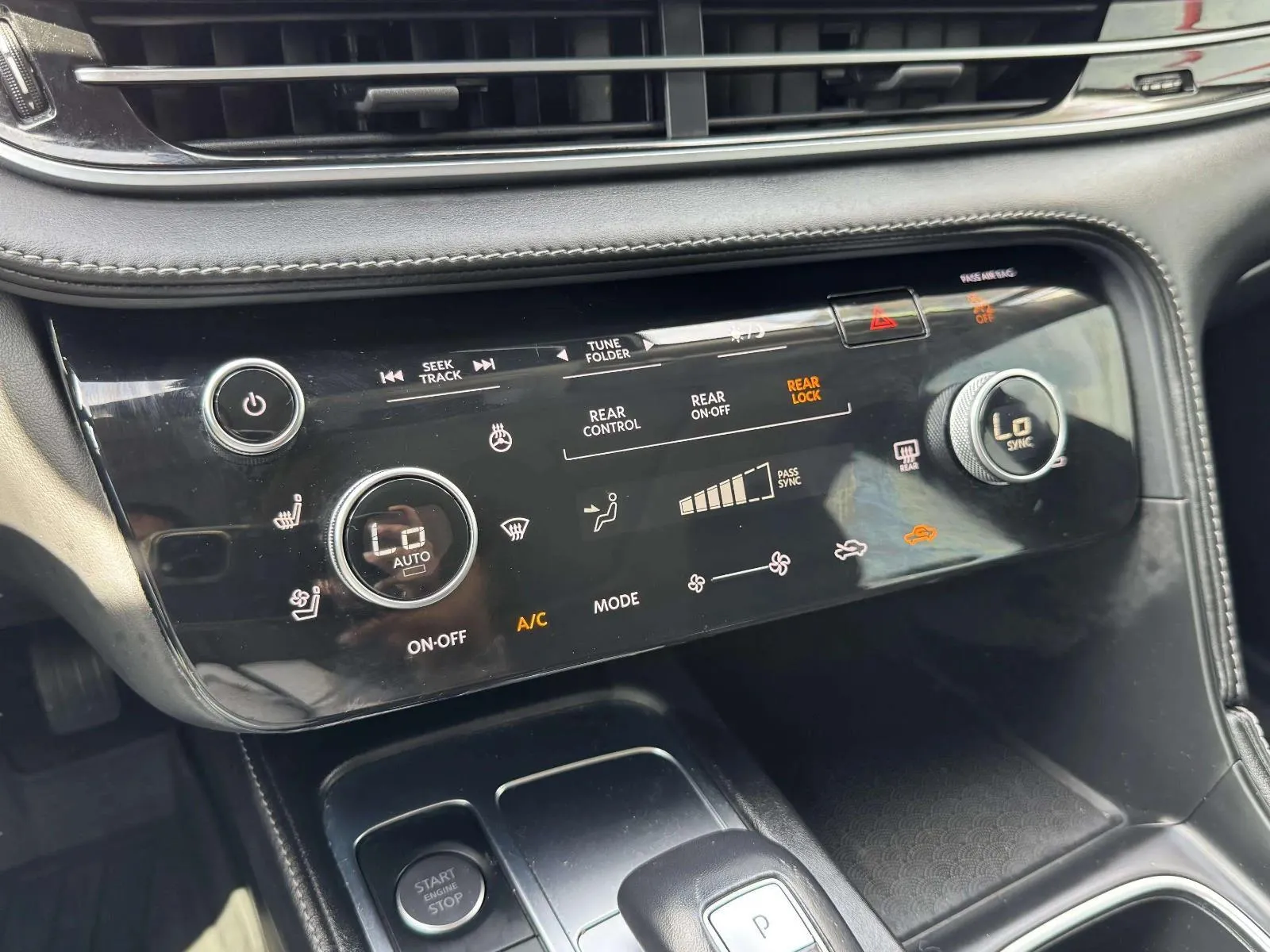 Infiniti QX60 photo 32