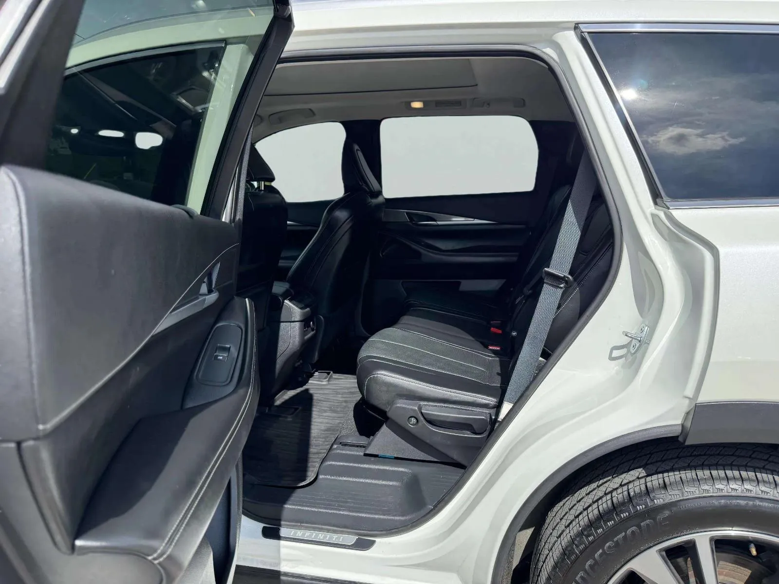 Infiniti QX60 photo 35