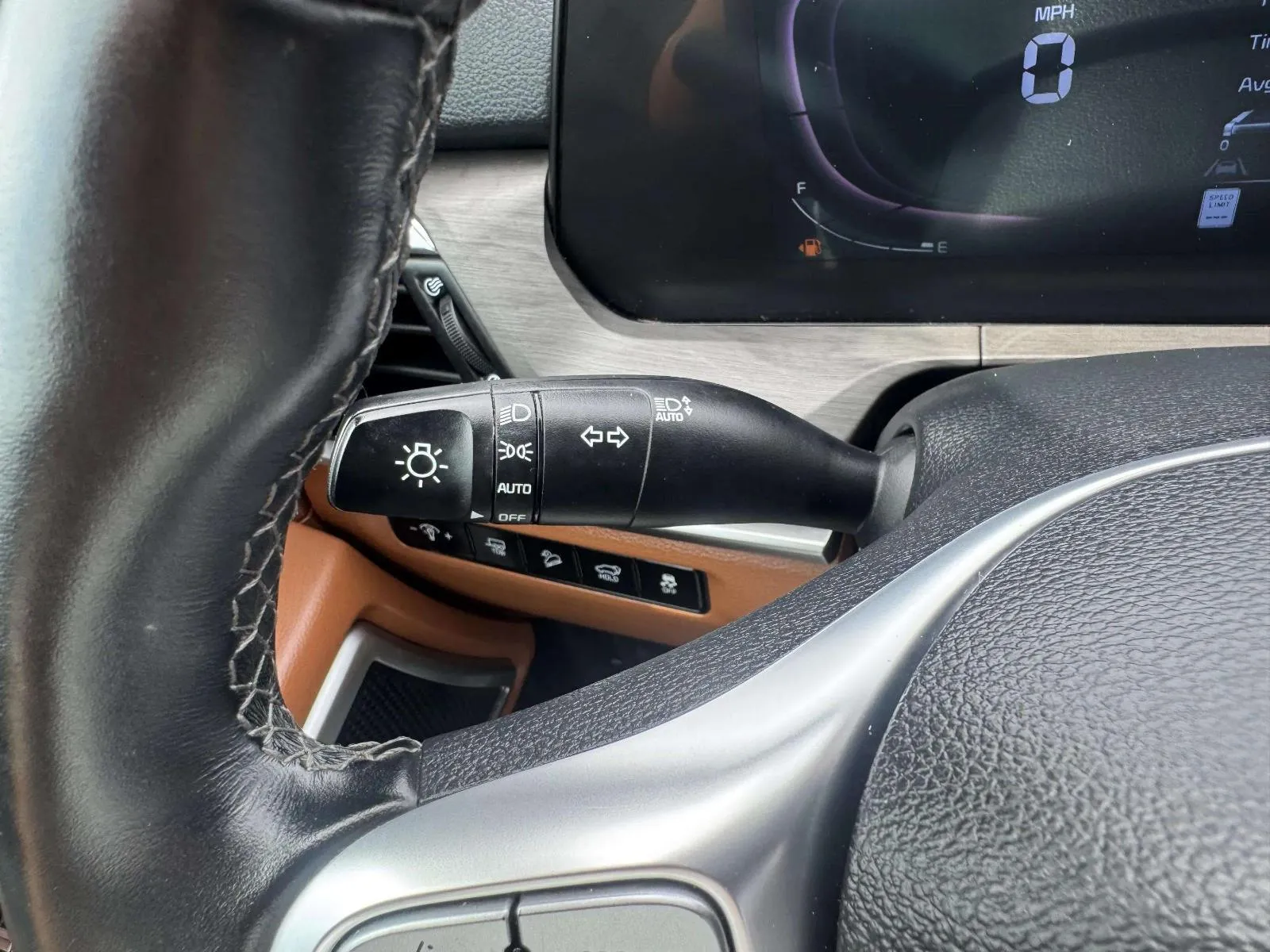 Kia Telluride photo 22