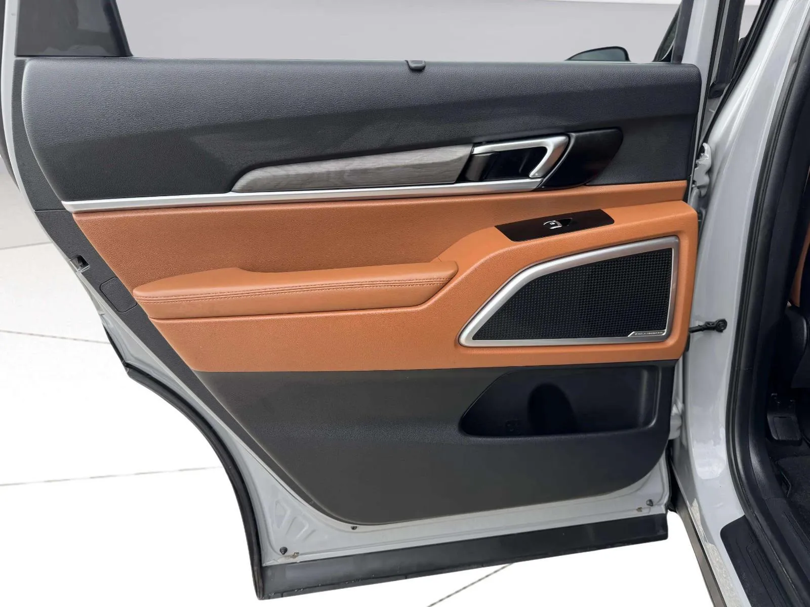 Kia Telluride photo 35
