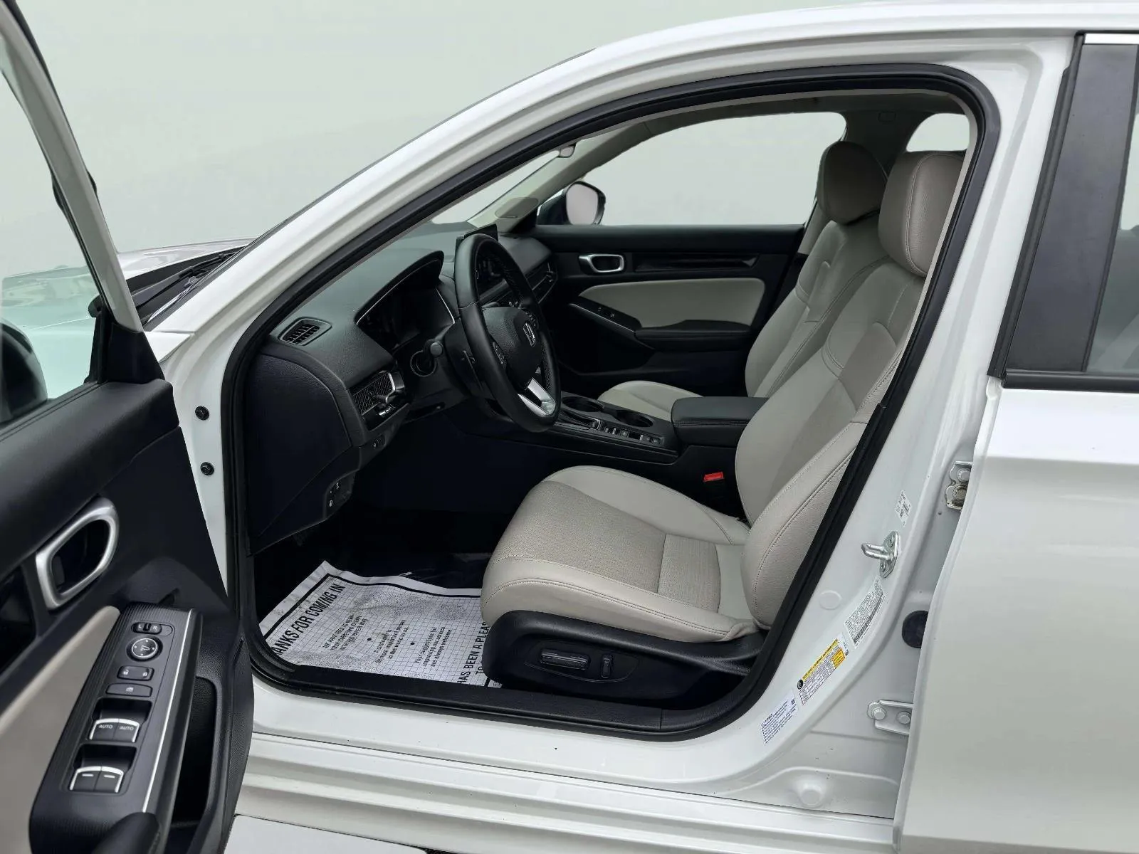 Honda Civic photo 10