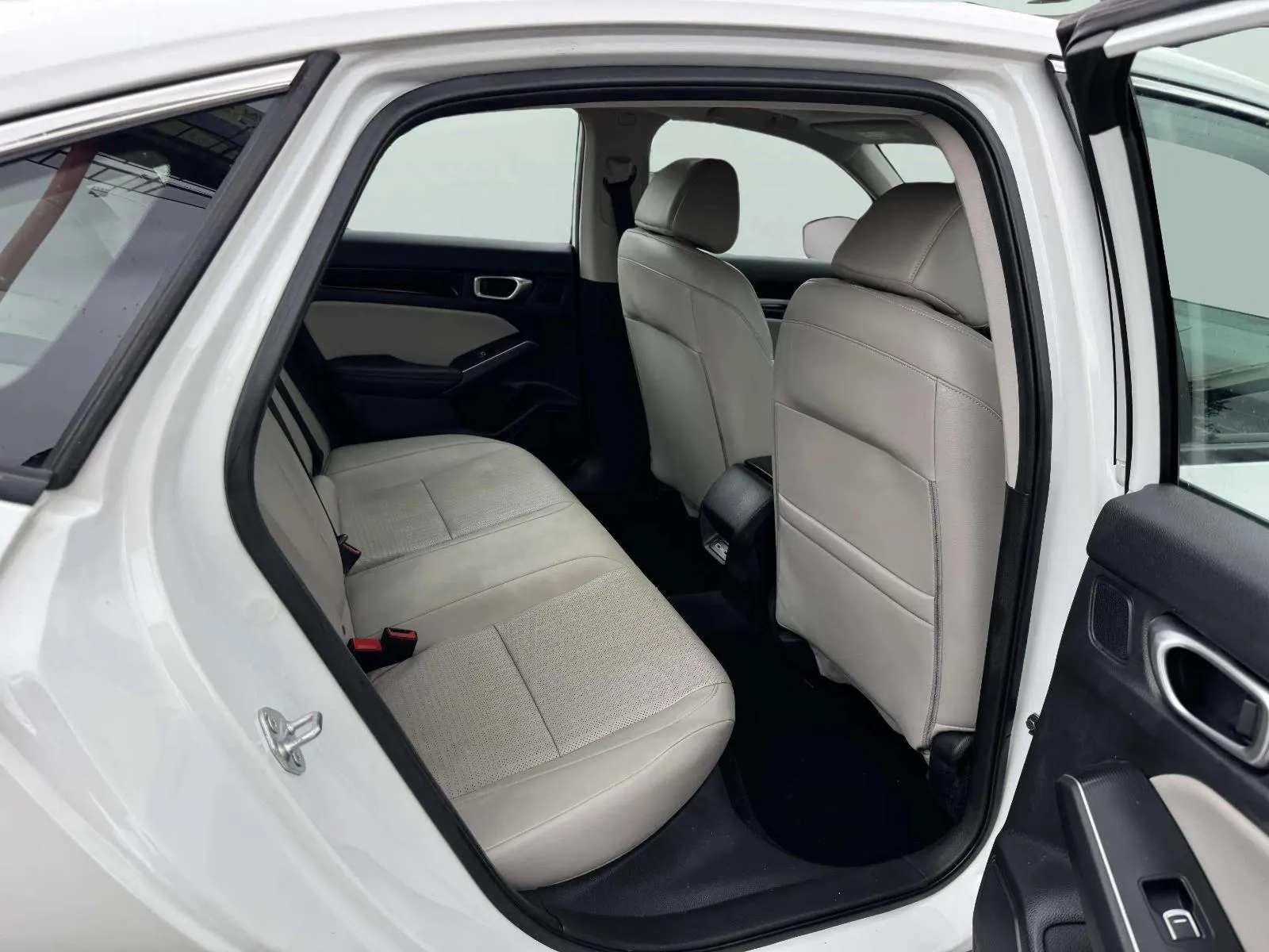 Honda Civic photo 35