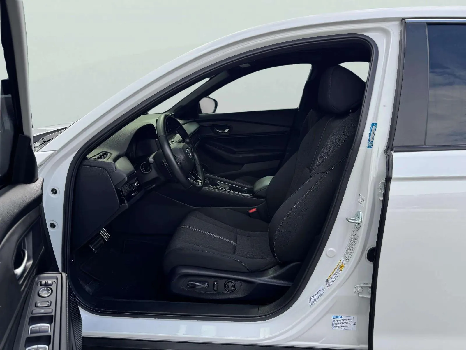 Honda Accord photo 18
