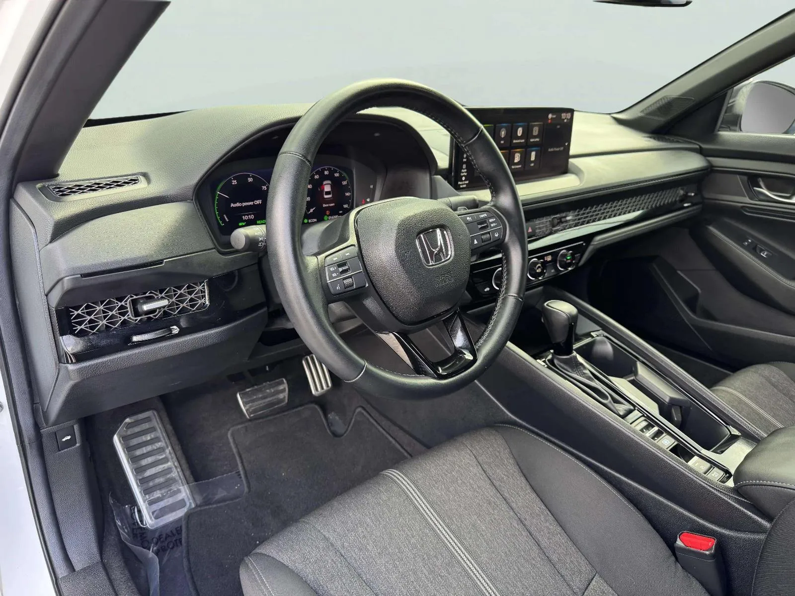 Honda Accord photo 24