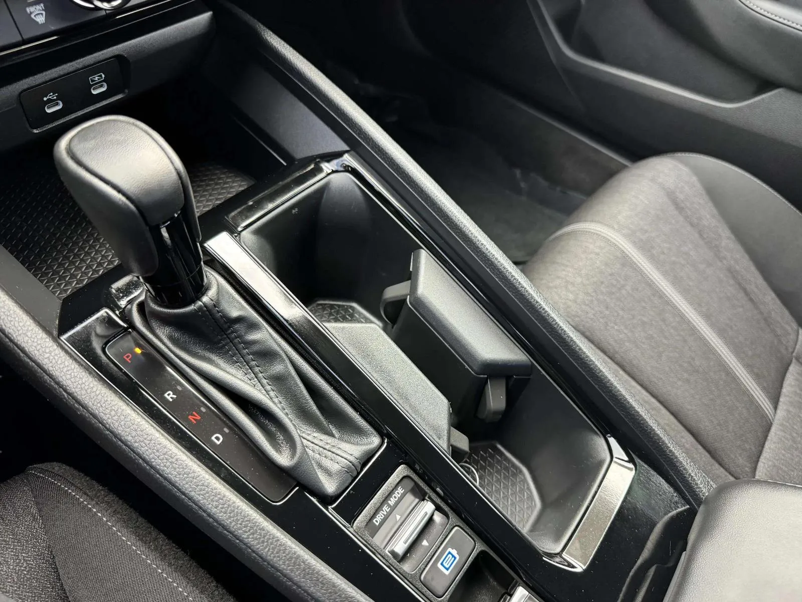 Honda Accord photo 35