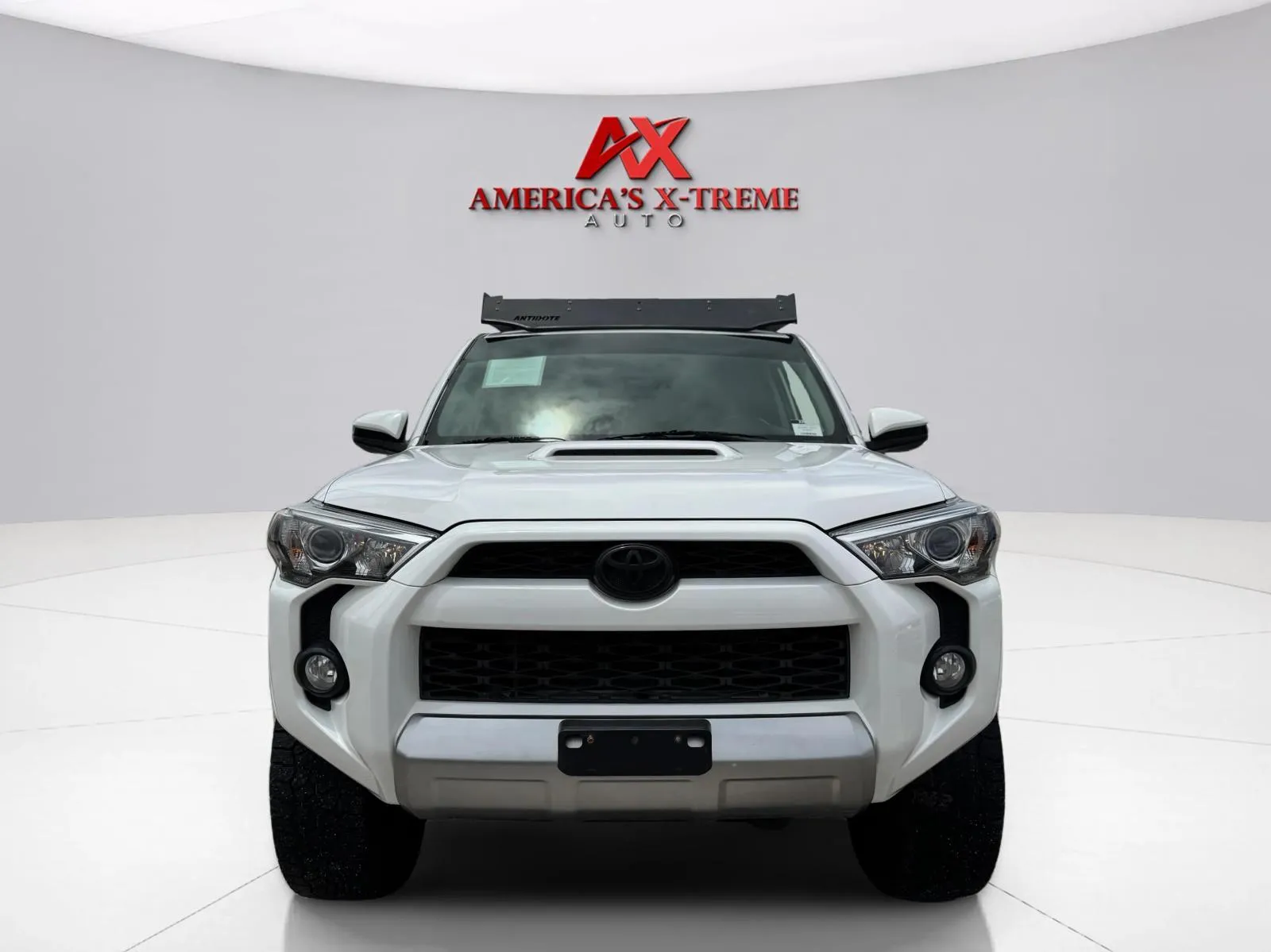 Toyota 4Runner photo 9