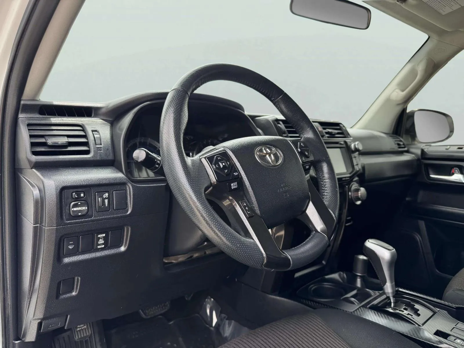 Toyota 4Runner photo 23