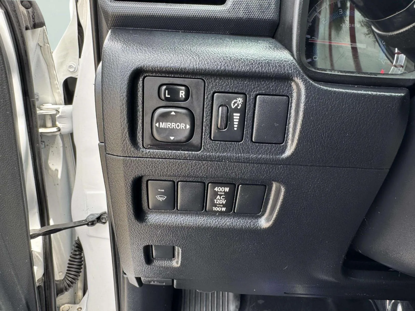 Toyota 4Runner photo 24