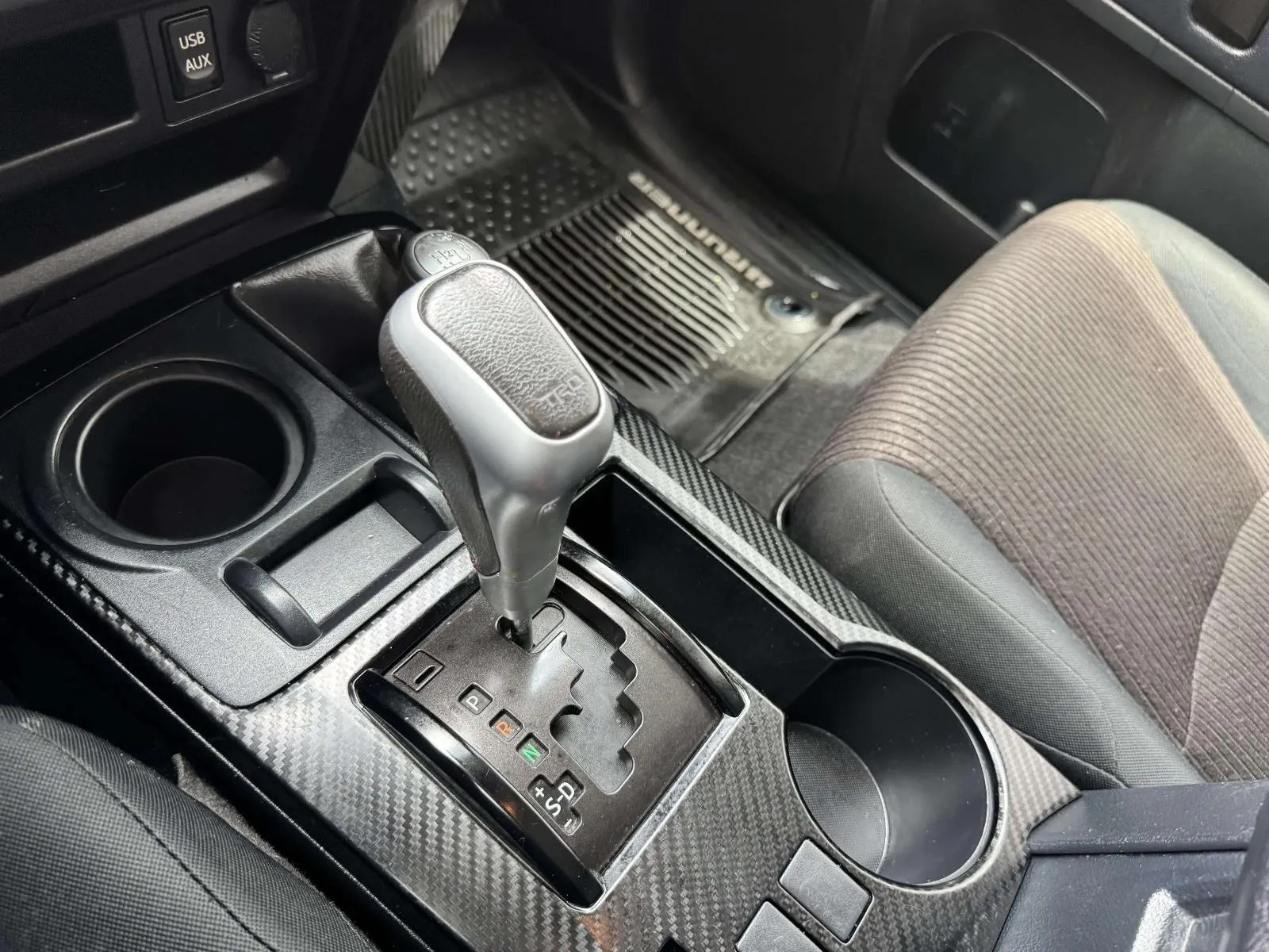 Toyota 4Runner photo 35