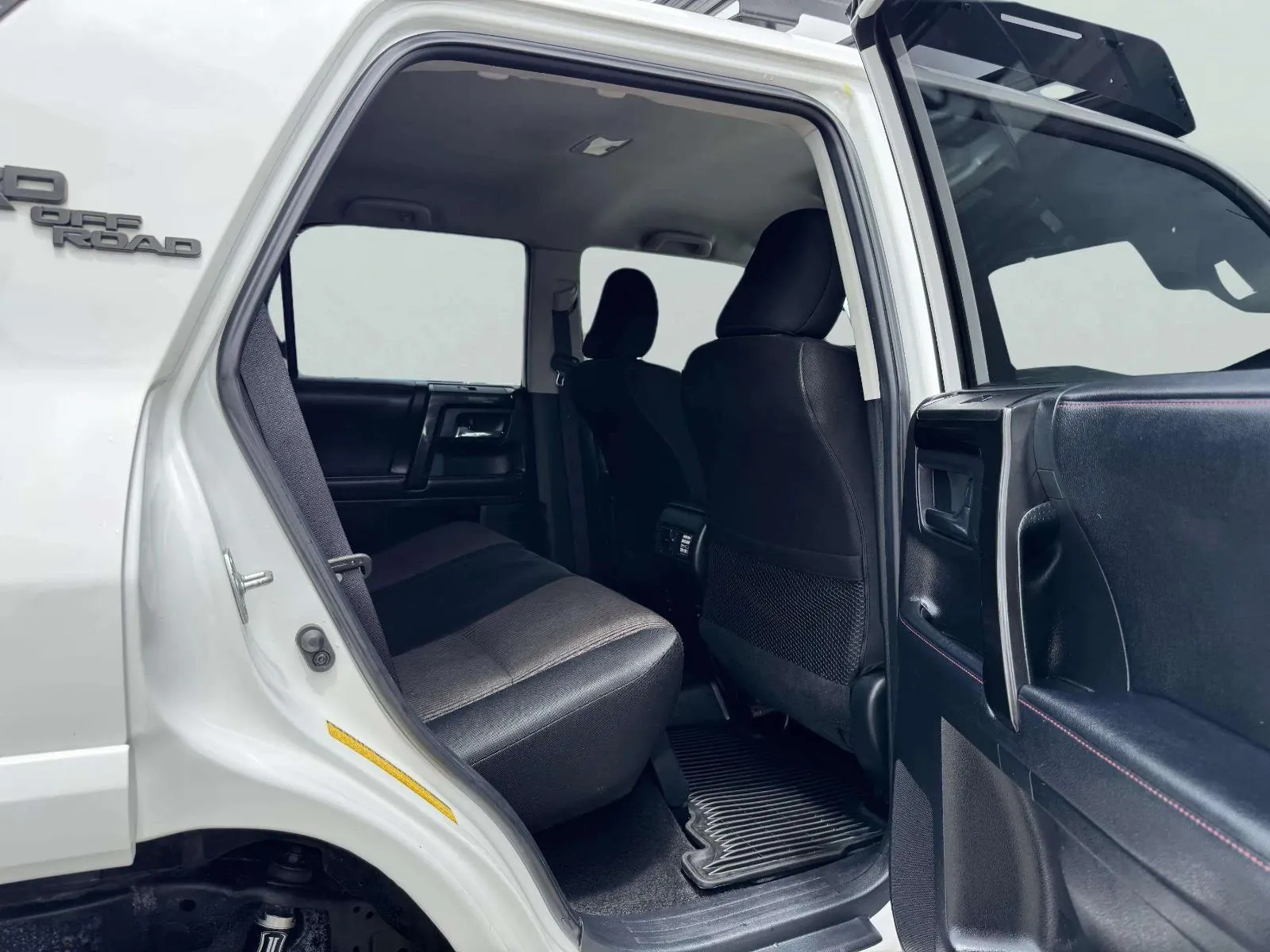 Toyota 4Runner photo 46
