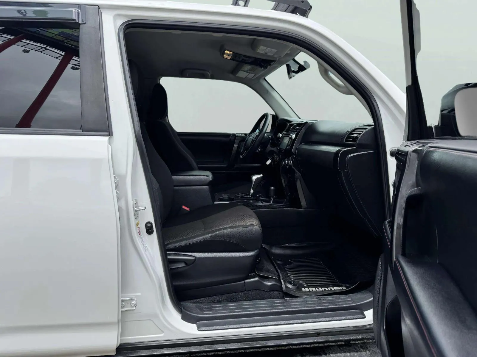 Toyota 4Runner photo 53