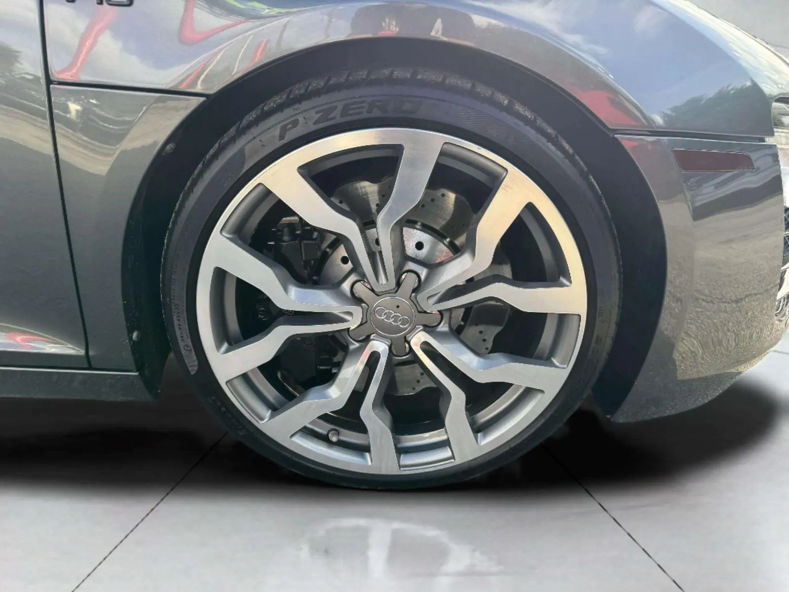 Audi R8 photo 47