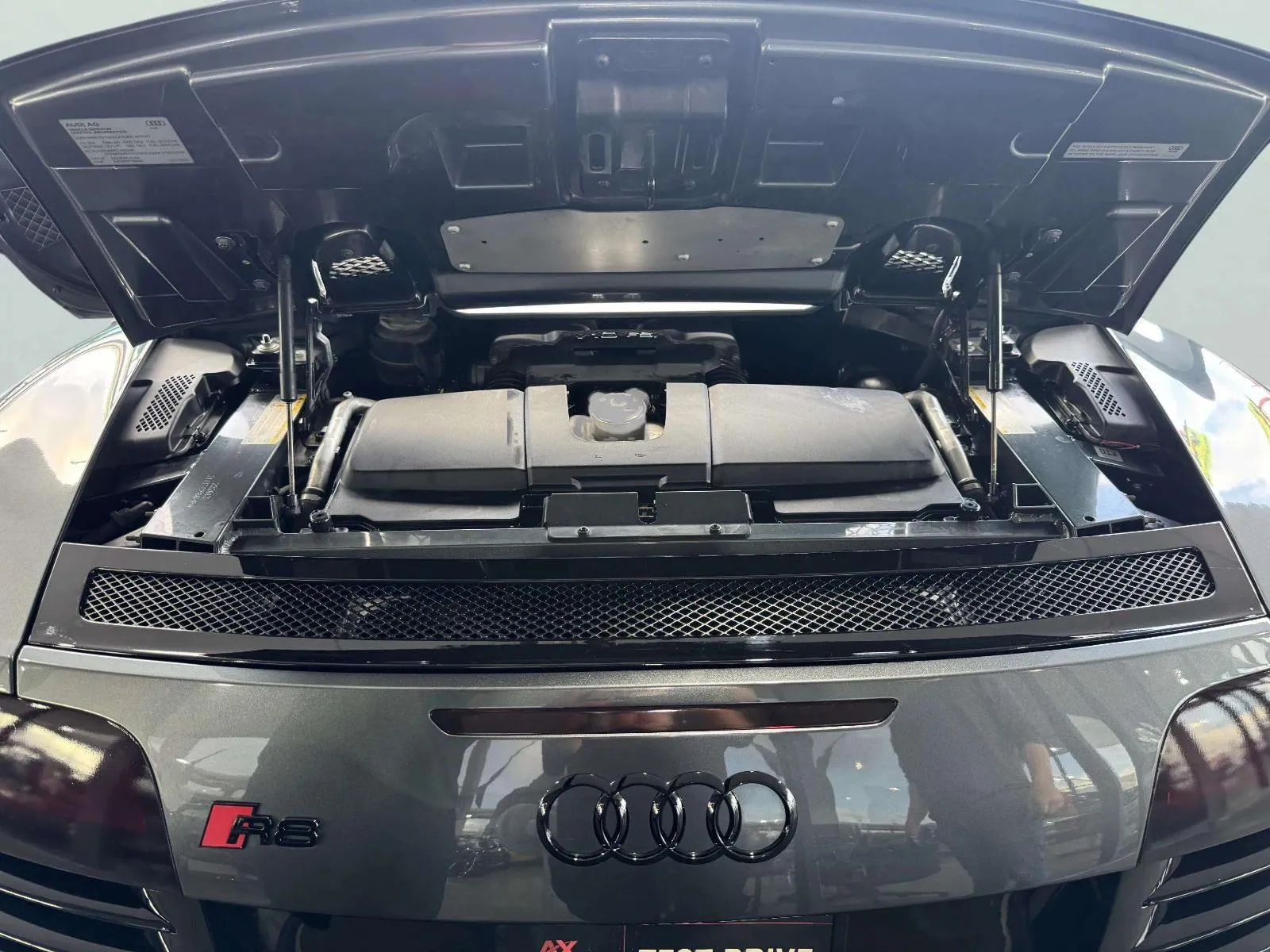 Audi R8 photo 51