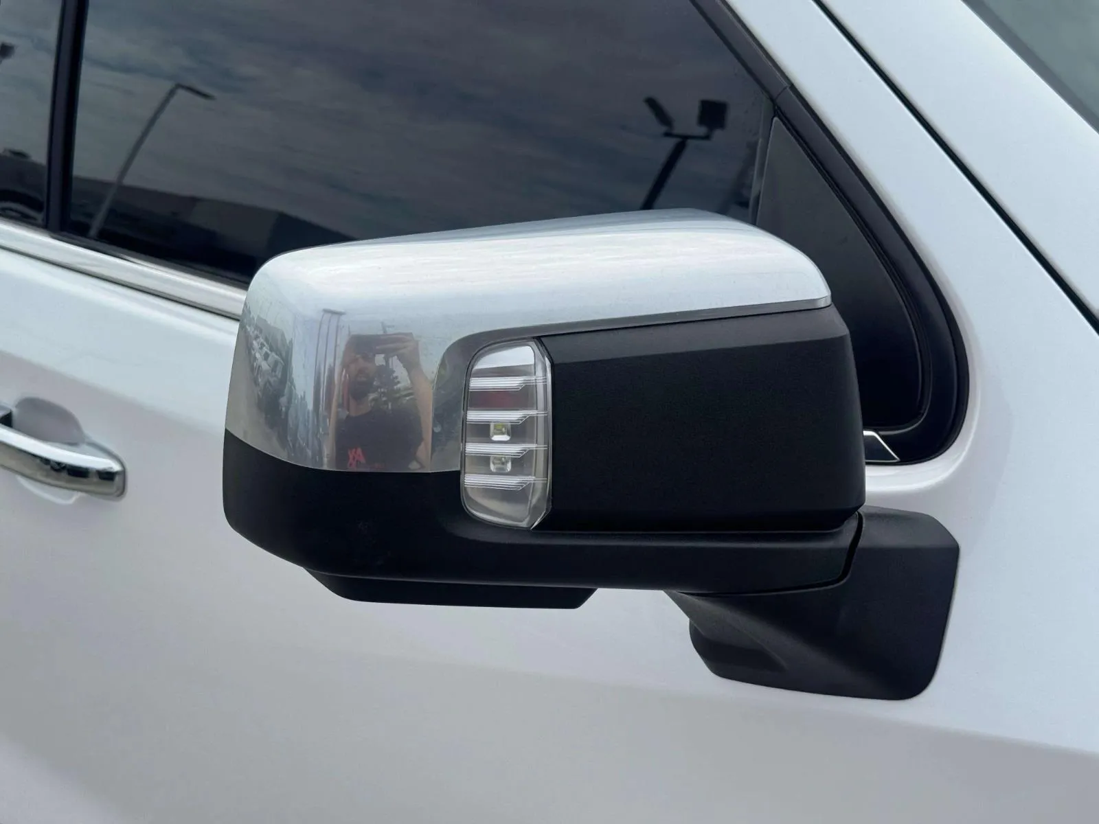 Chevrolet Silverado photo 10