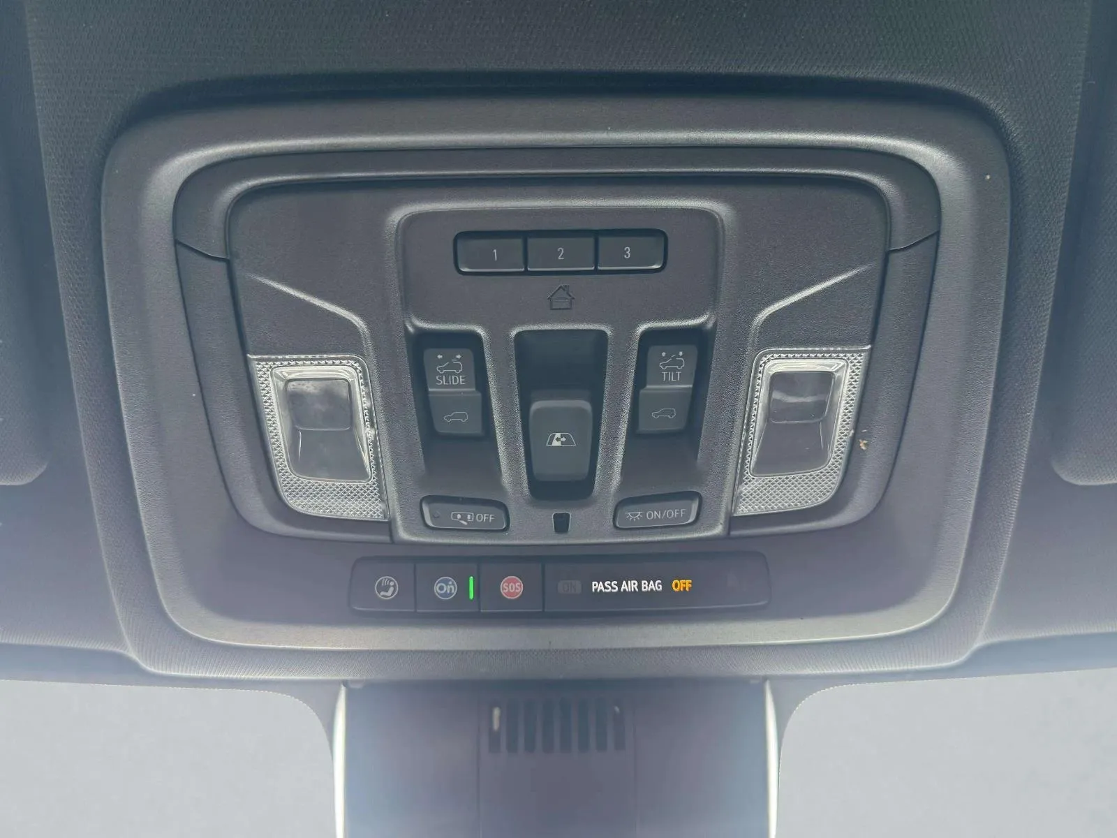 Chevrolet Silverado photo 39