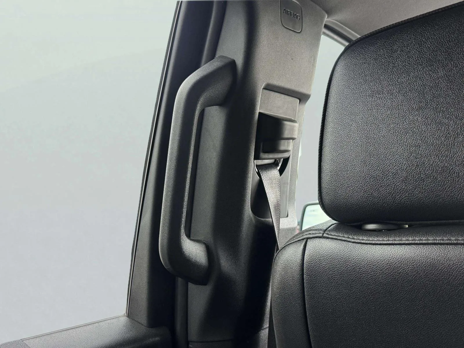 Chevrolet Silverado photo 48
