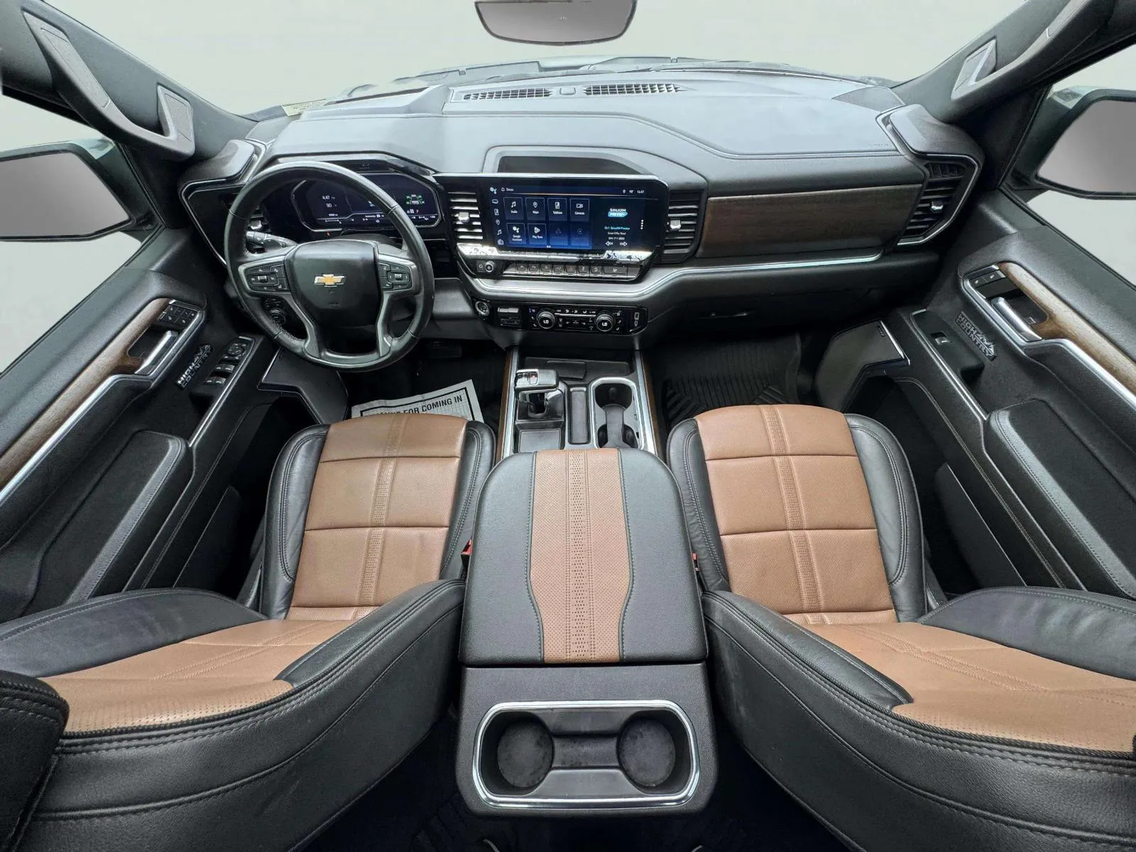 Chevrolet Silverado photo 53