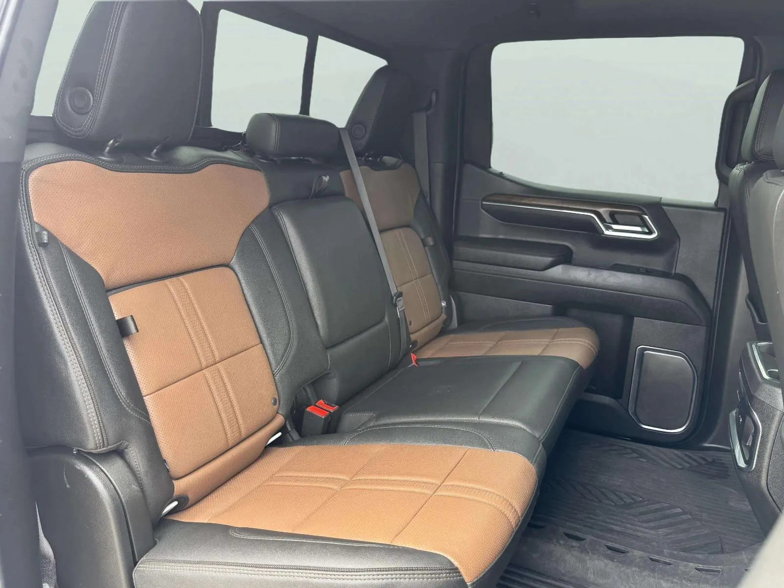 Chevrolet Silverado photo 59