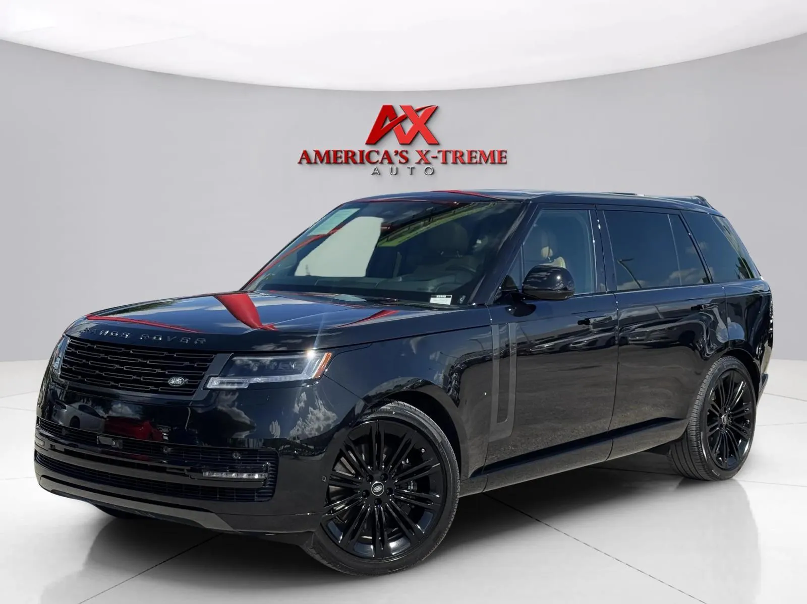 Black 2025 Land Rover Range Rover SE for sale in Houston, TX