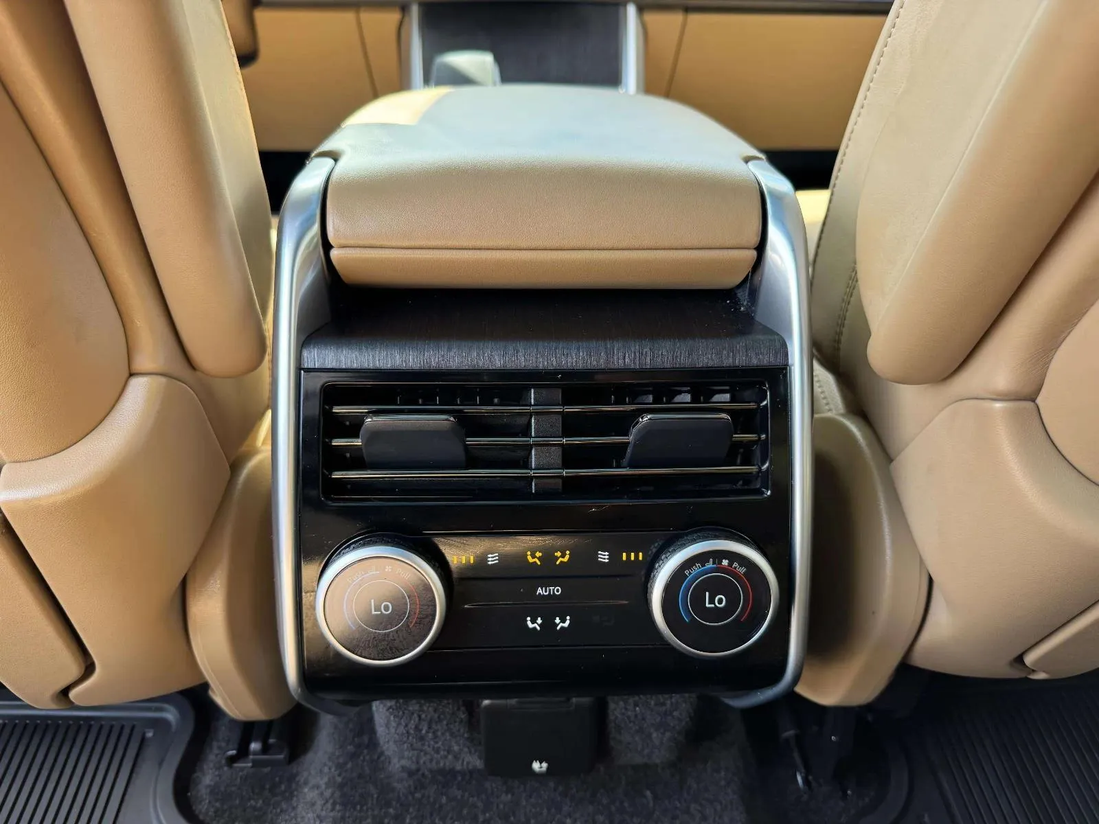 Land Rover Range Rover photo 44