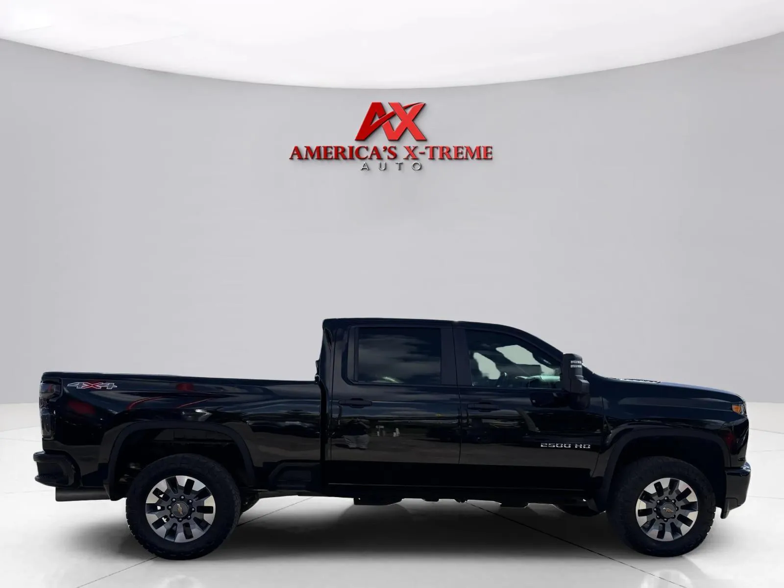 Chevrolet Silverado photo 7