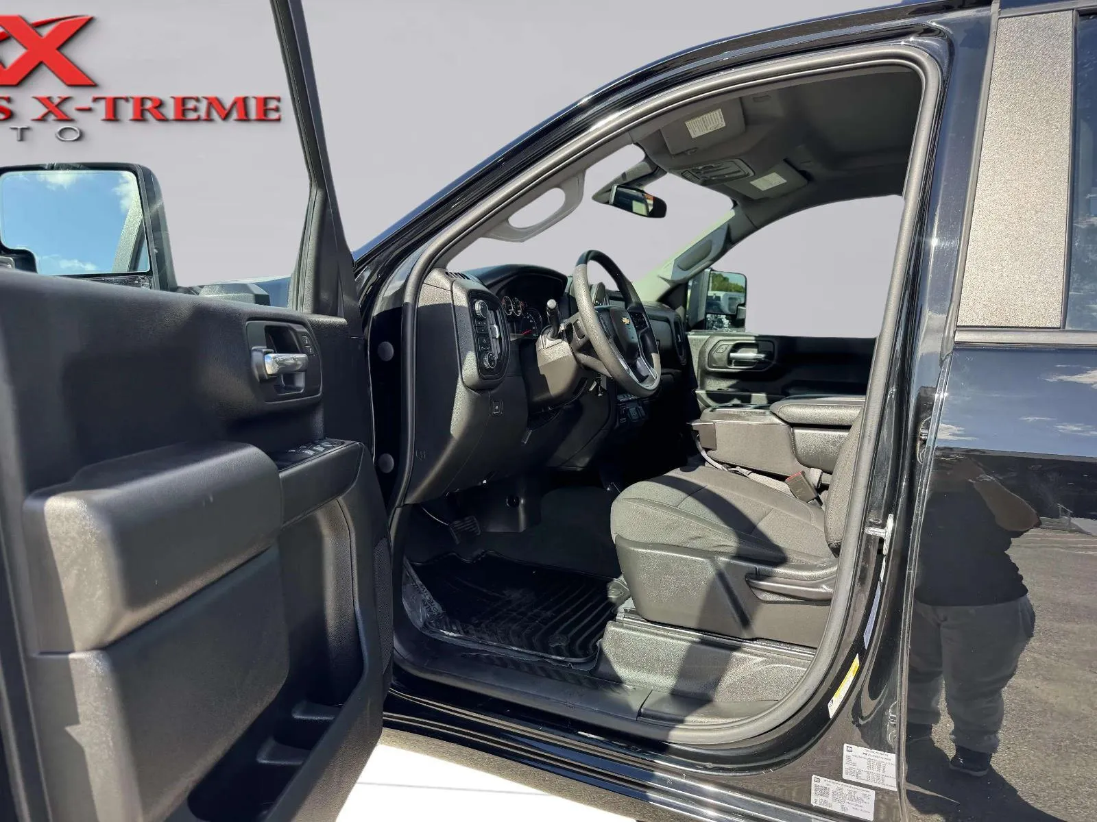 Chevrolet Silverado photo 10