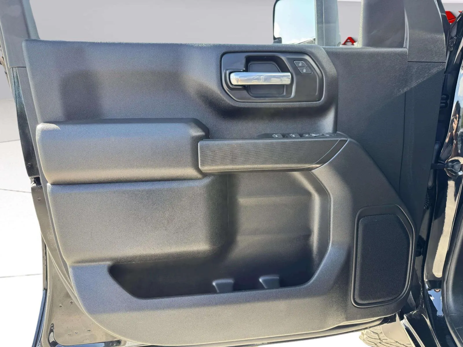 Chevrolet Silverado photo 11