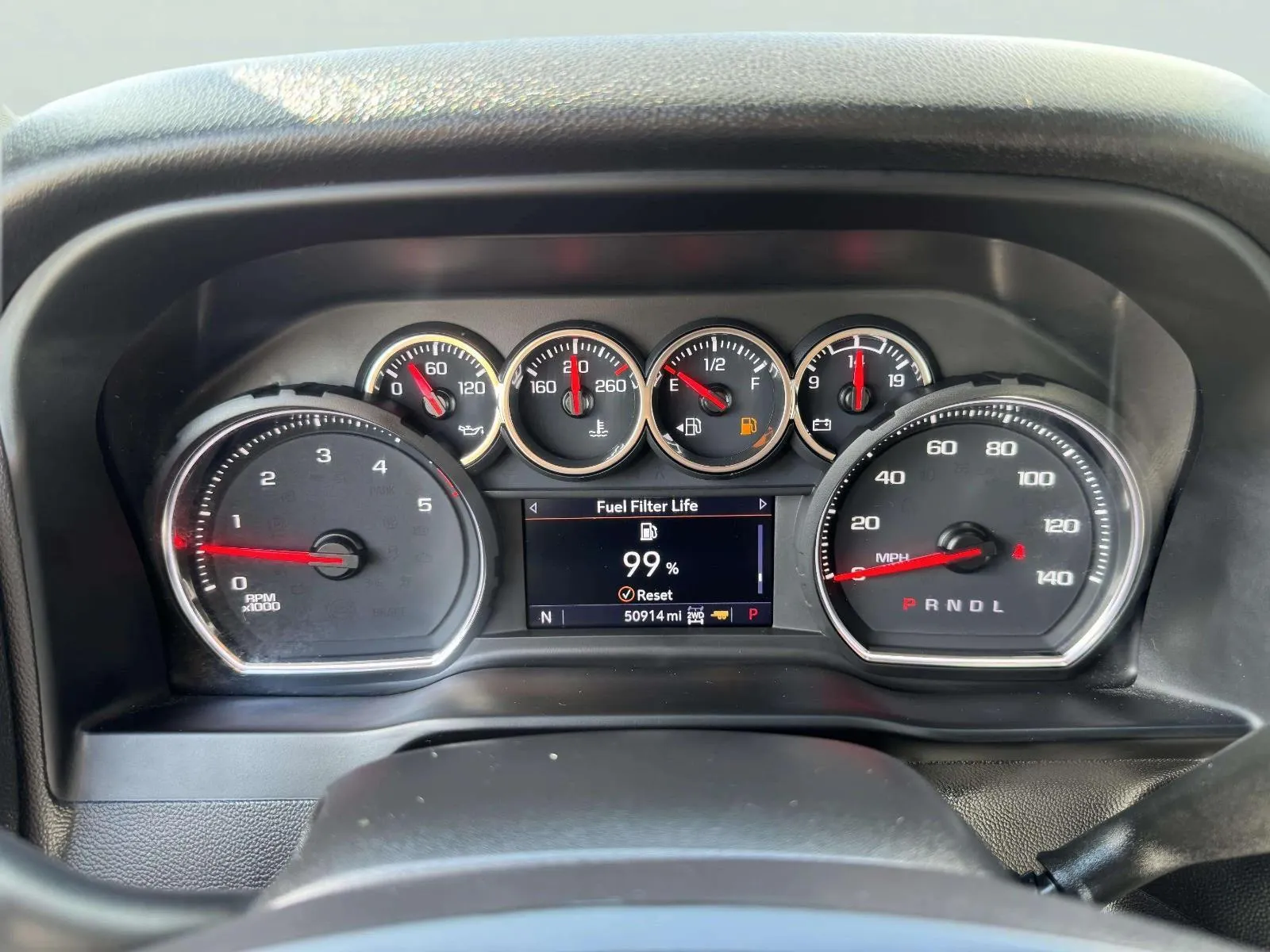 Chevrolet Silverado photo 18