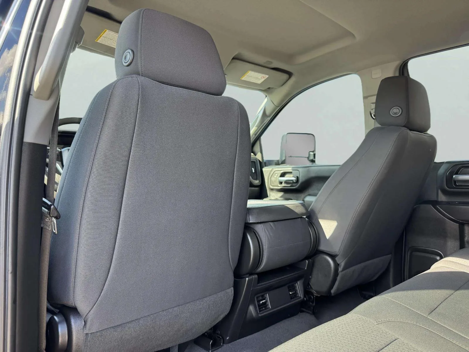 Chevrolet Silverado photo 30