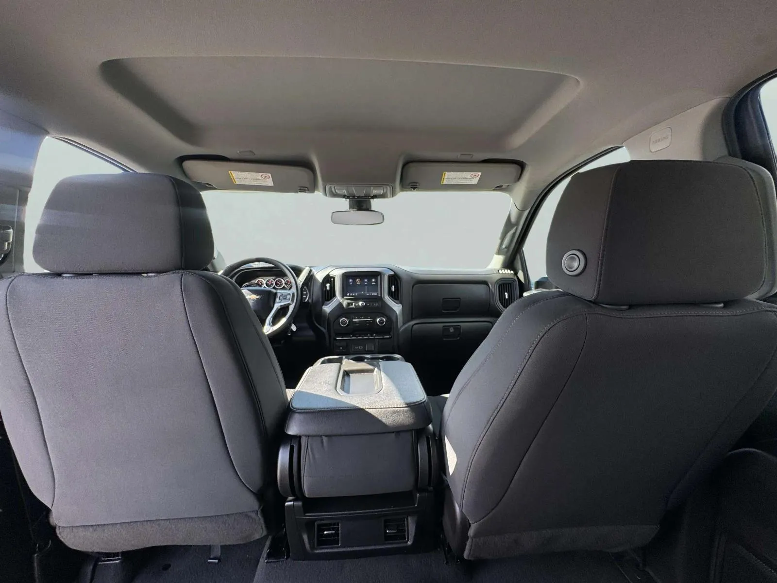 Chevrolet Silverado photo 34