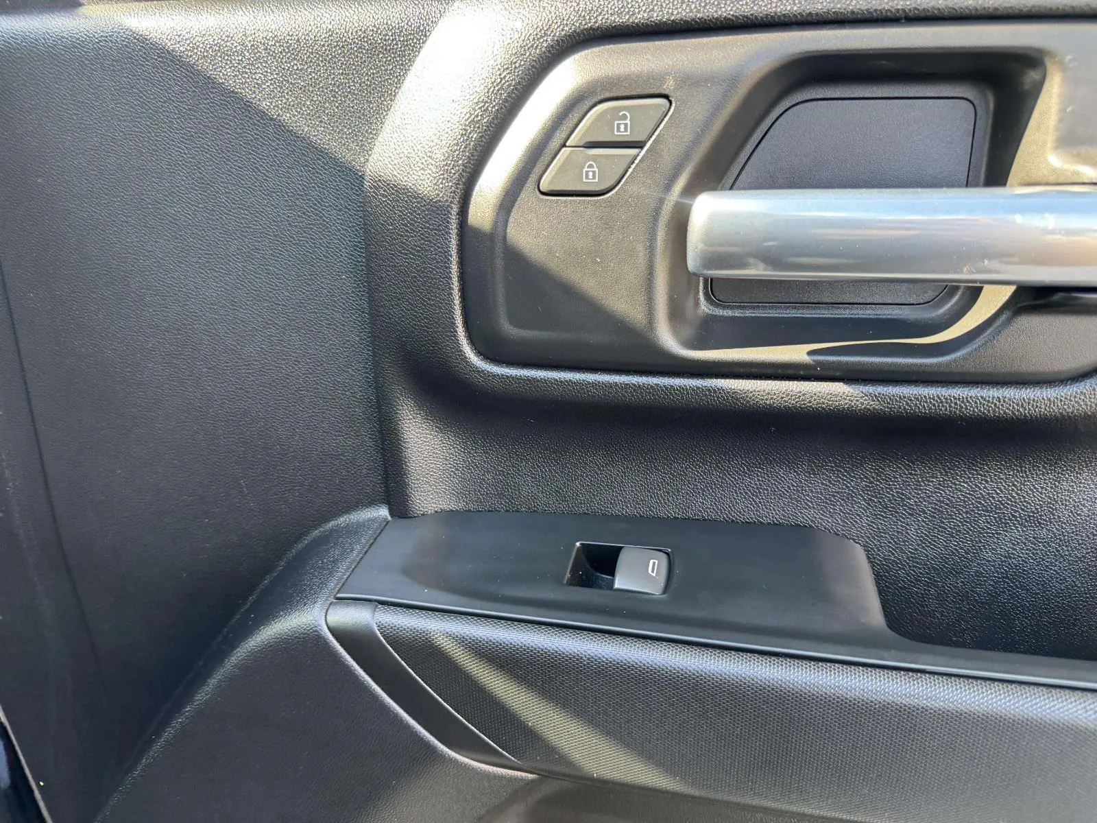 Chevrolet Silverado photo 43