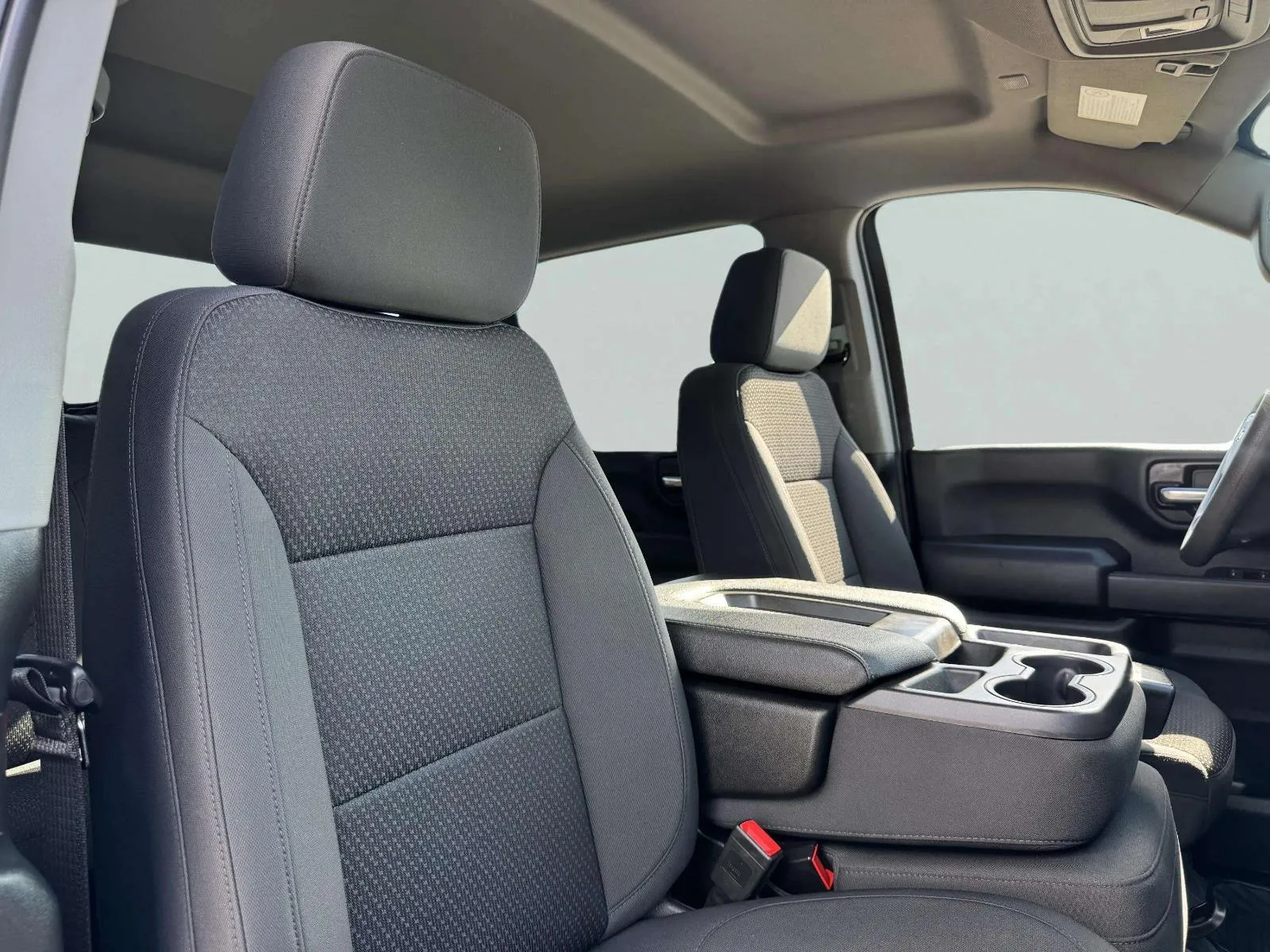 Chevrolet Silverado photo 44