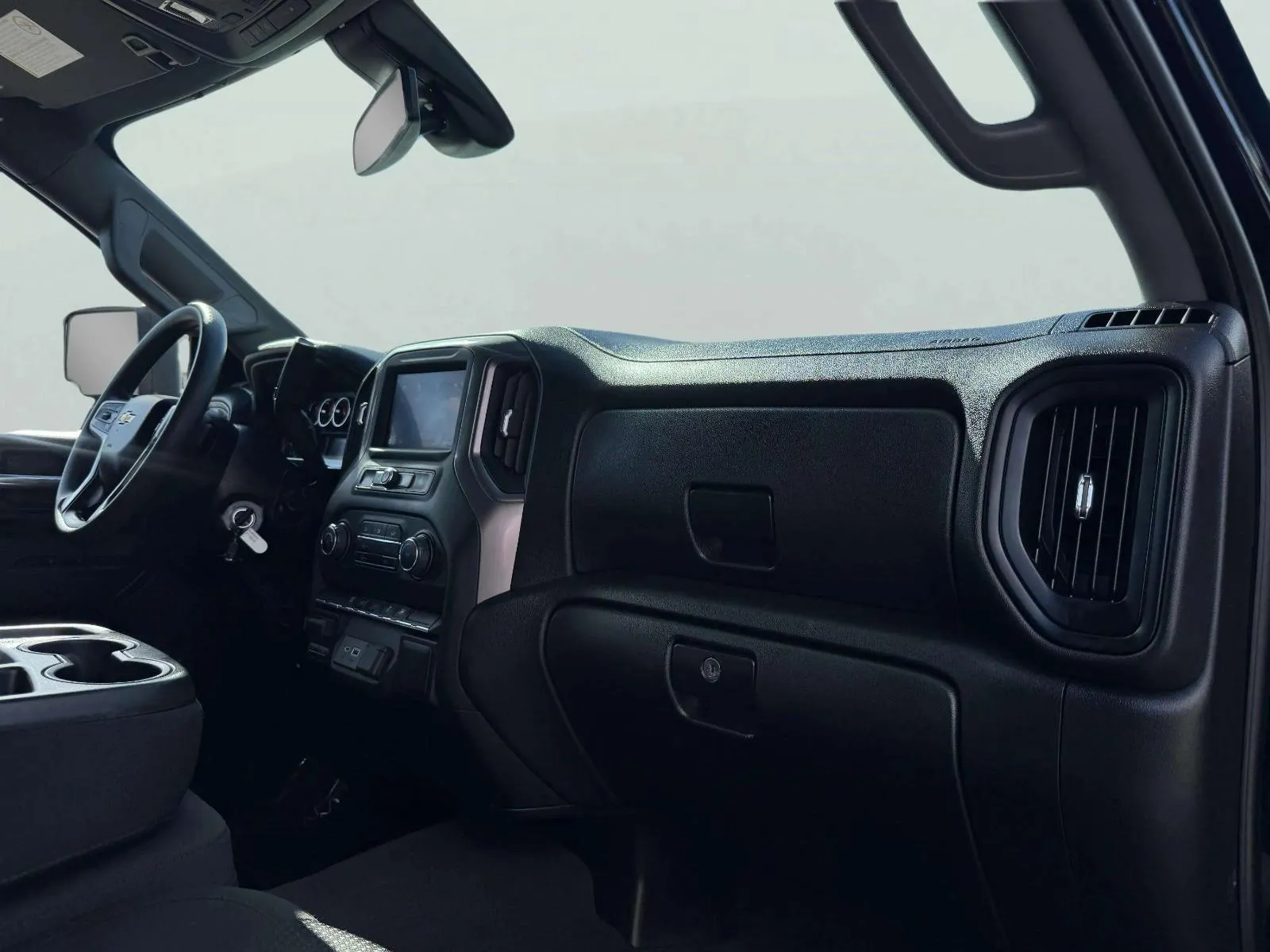 Chevrolet Silverado photo 45