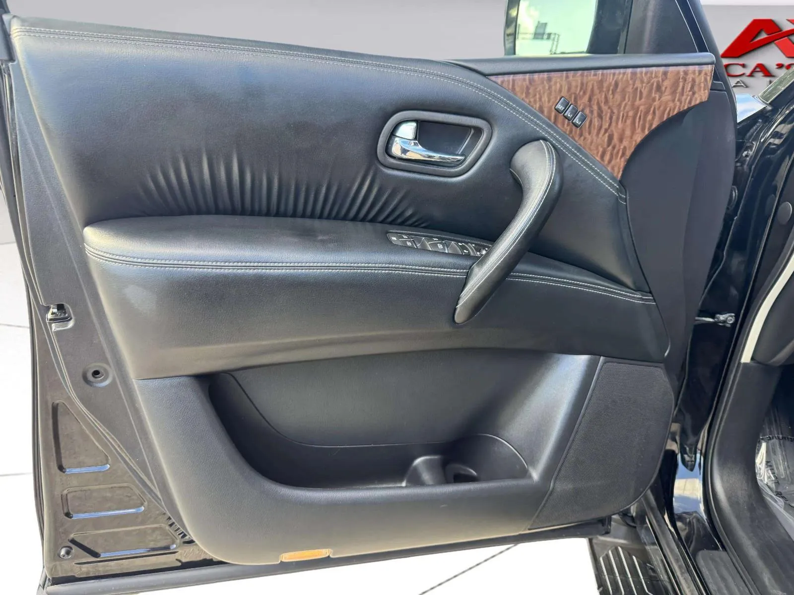 Nissan Armada photo 19