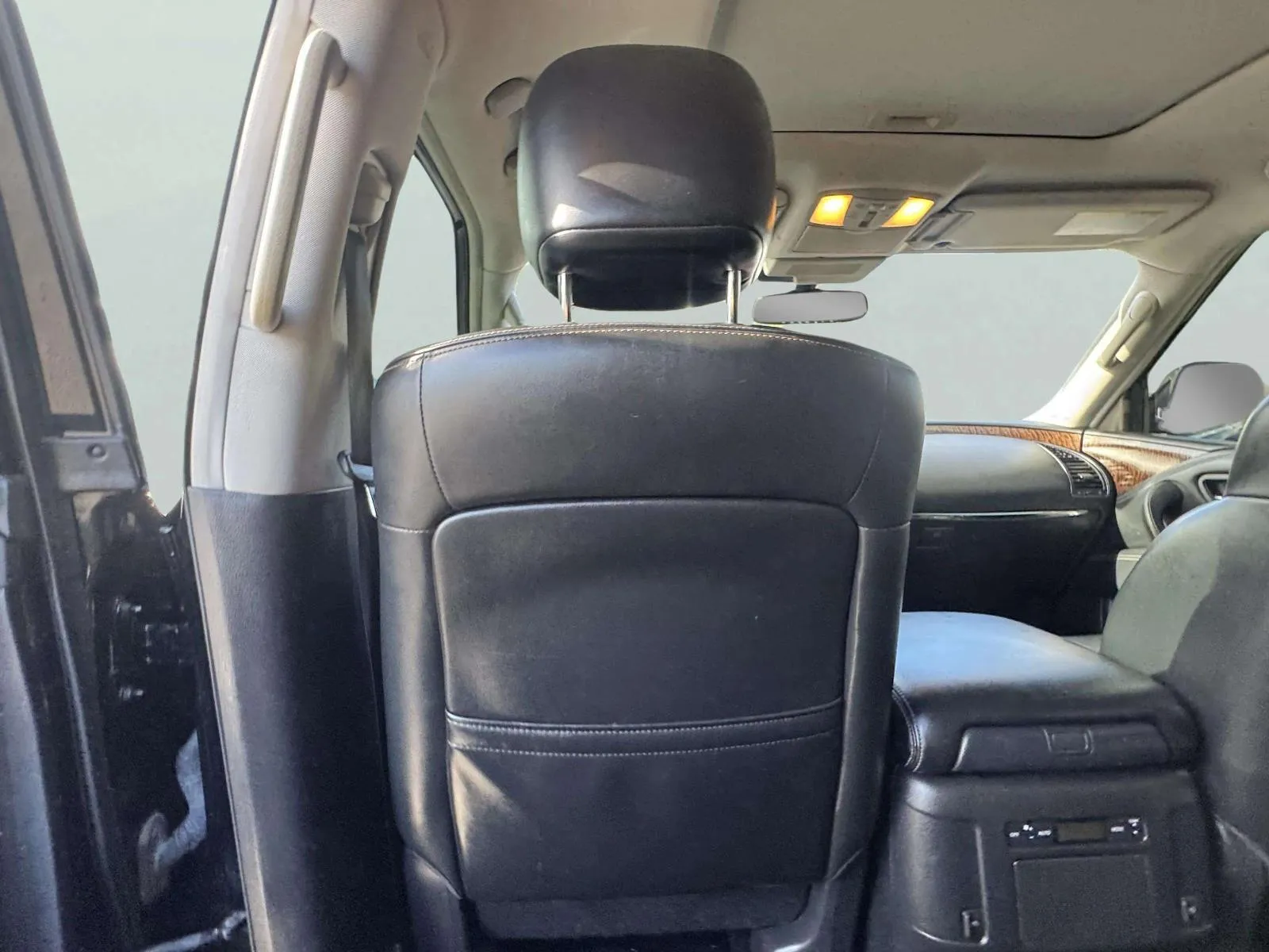 Nissan Armada photo 41