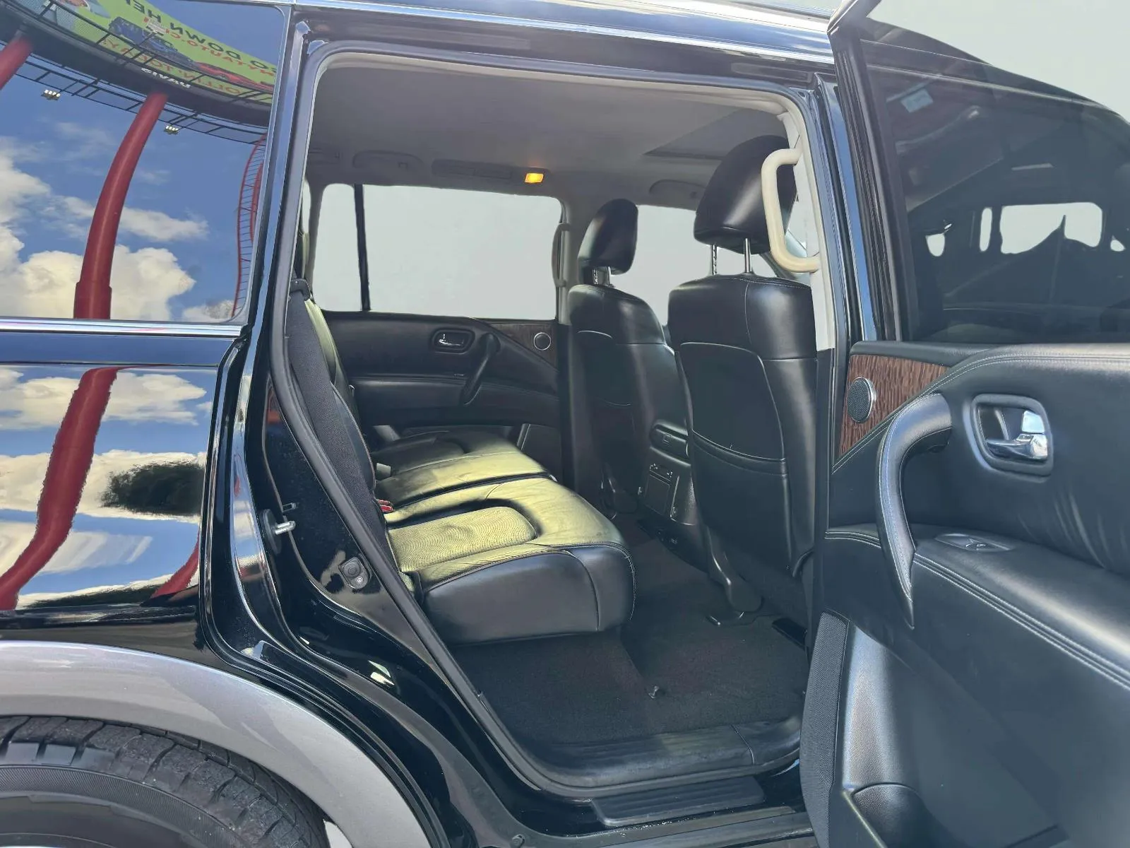 Nissan Armada photo 43