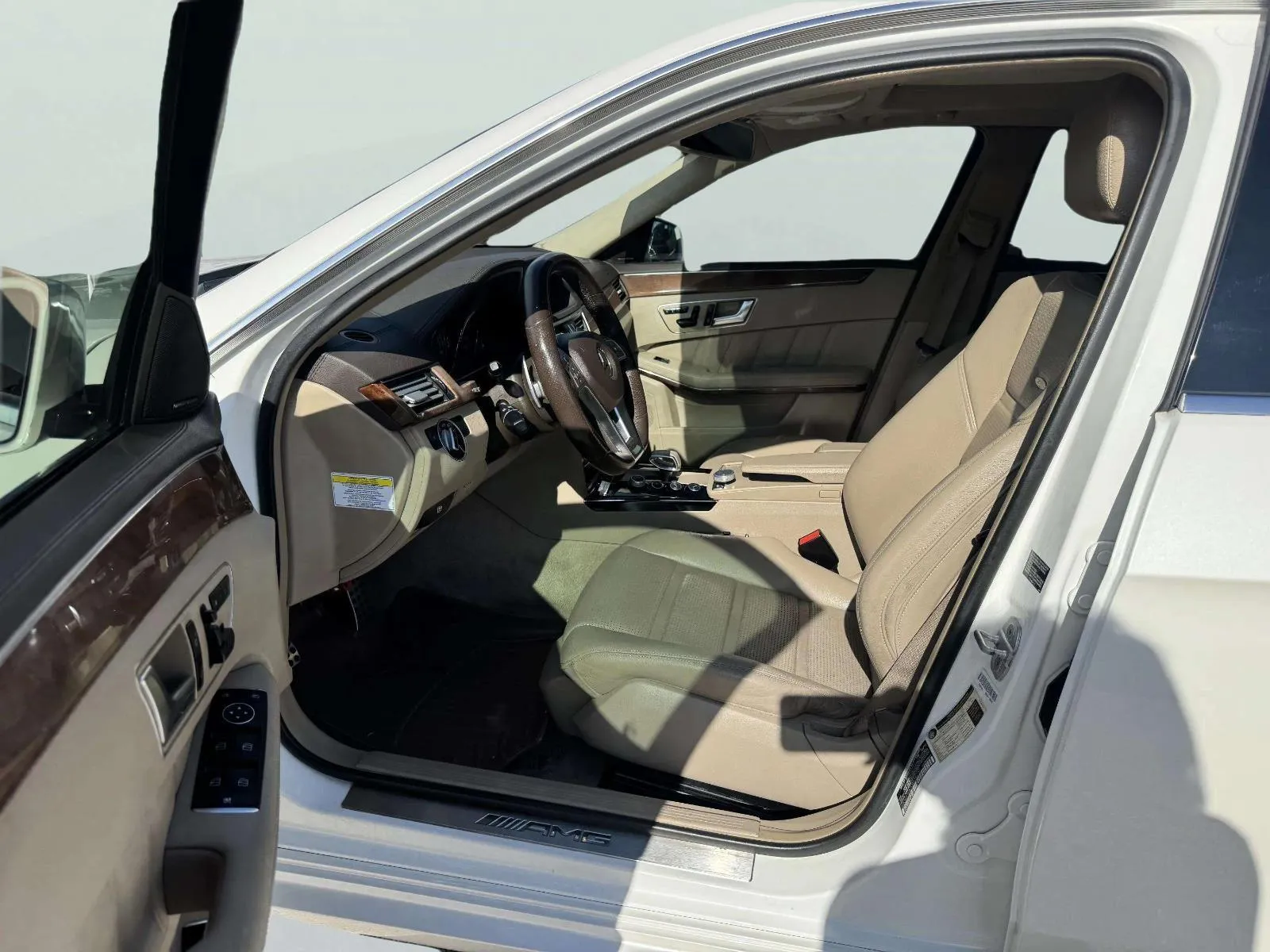 Mercedes-Benz E-Class photo 17