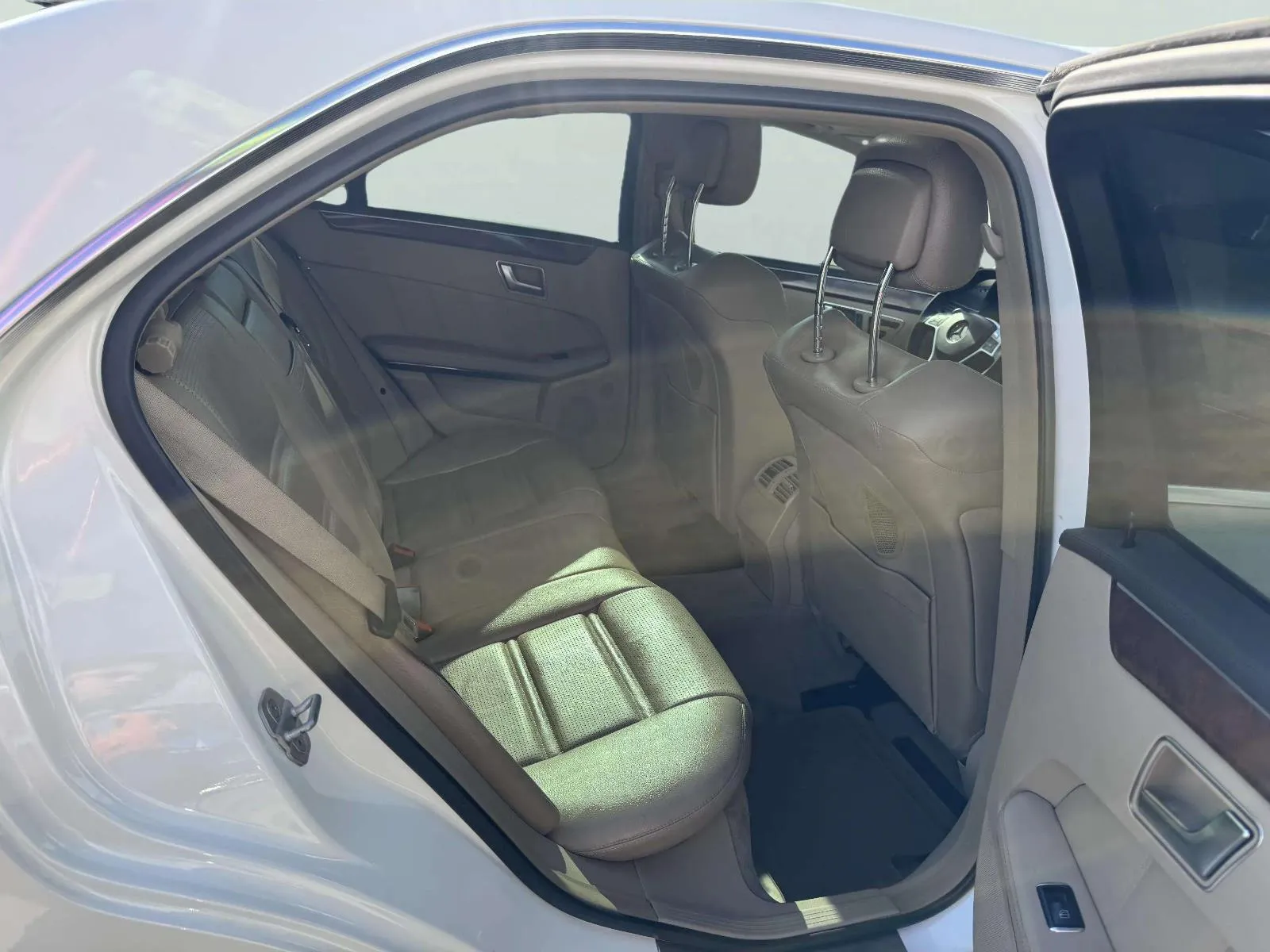 Mercedes-Benz E-Class photo 45